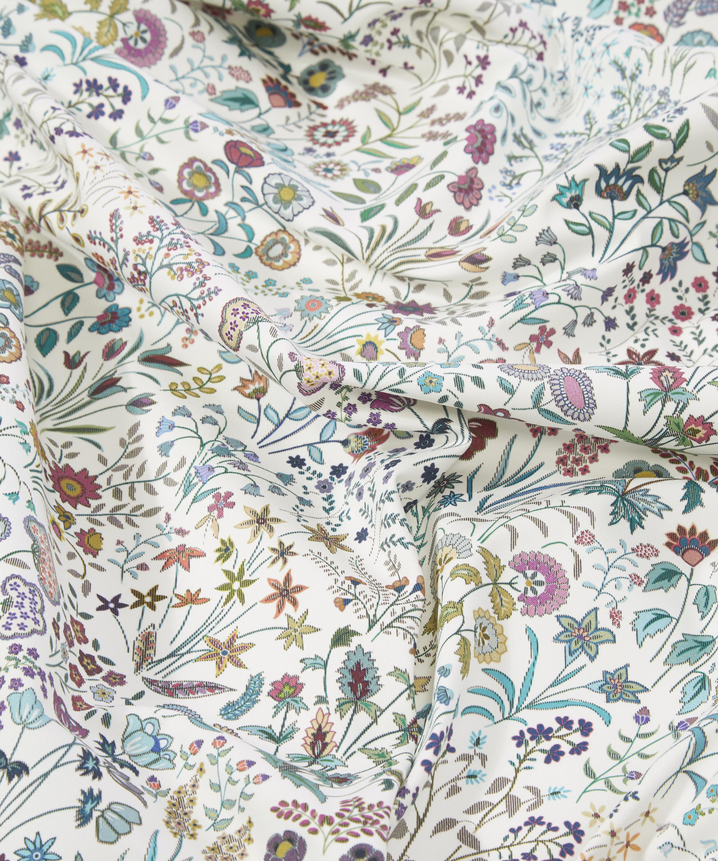 Liberty Interiors - Shepherdly Flowers Cotton Satin in Joy image number 3