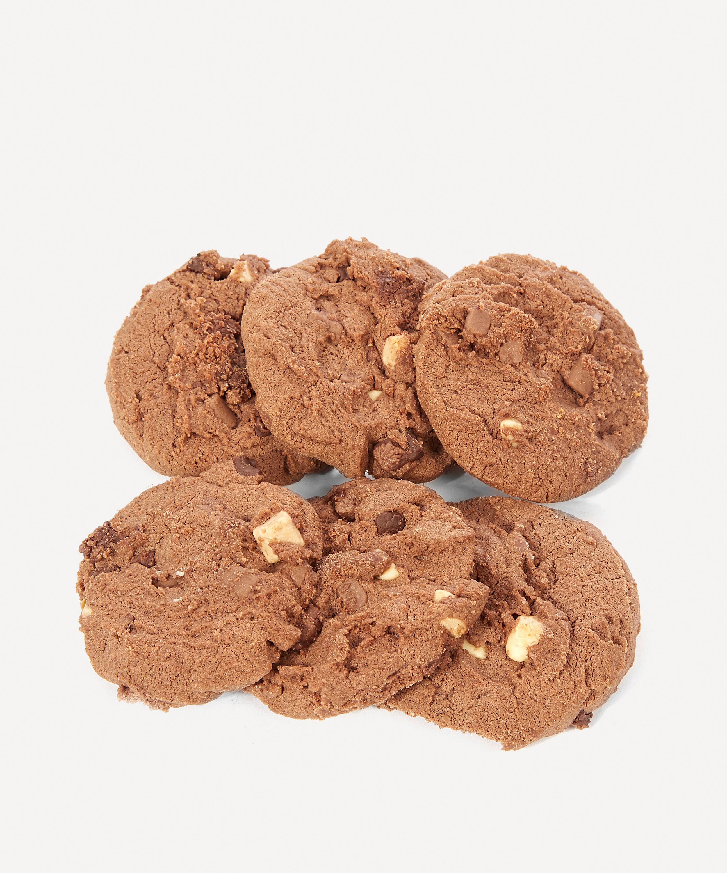 Exquisite Triple Chocolate Chunk Biscuits 0g Liberty