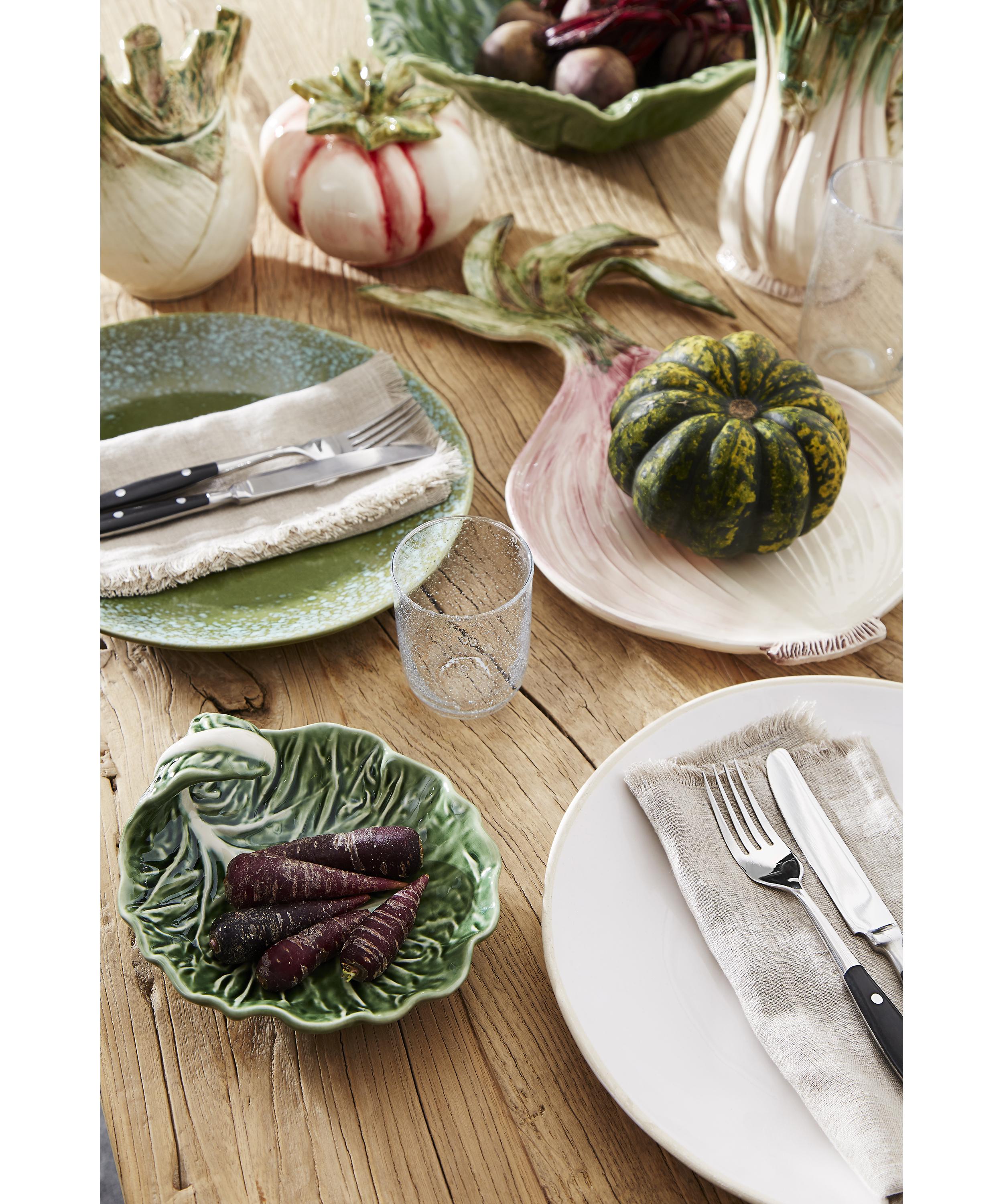 Bordallo Pinheiro - Cabbage Leaf Bowl image number 1