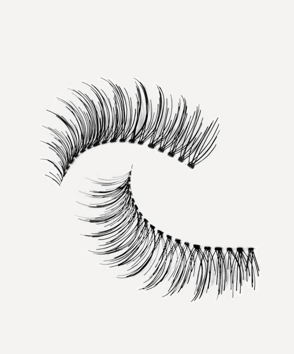 Trish McEvoy - Instant Pick Me Up Lashes image number null