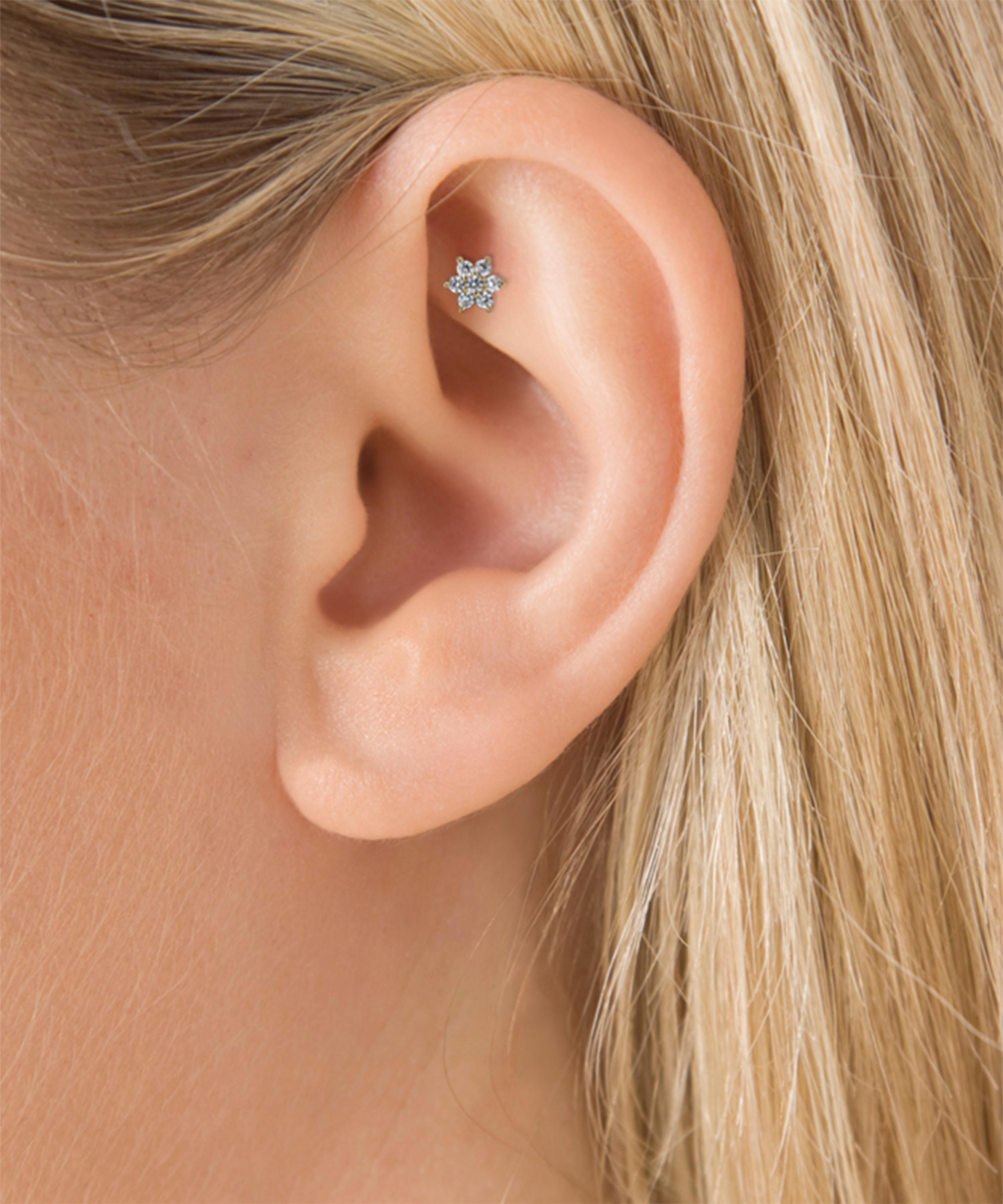 Maria Tash - 14ct 5.5mm Cubic Zirconia Flower Threaded Stud Earring image number 3