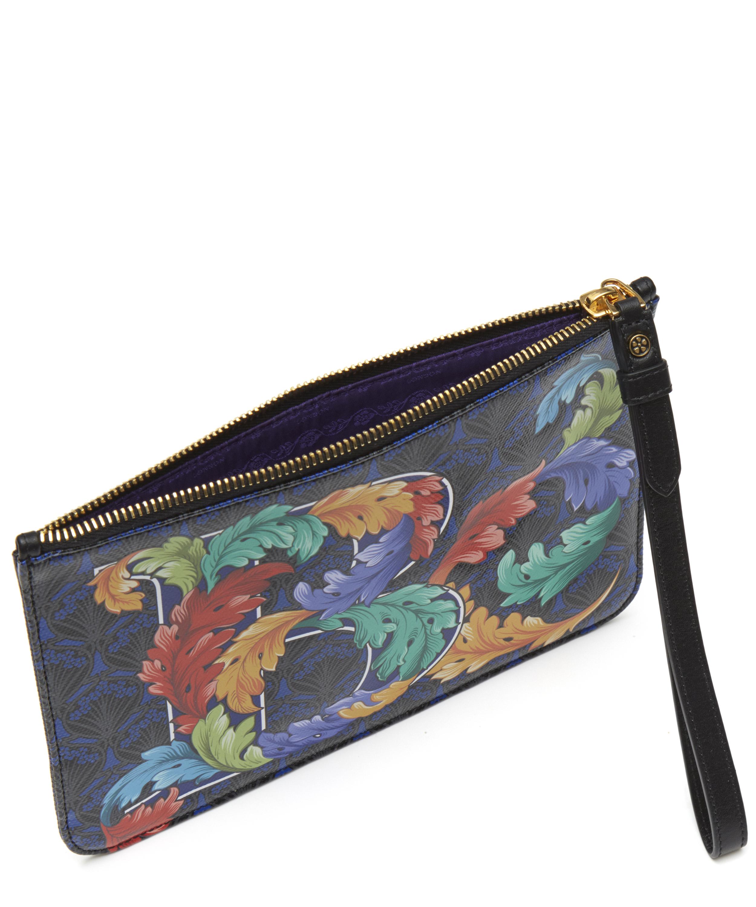 Liberty - Wristlet in B Print image number 5