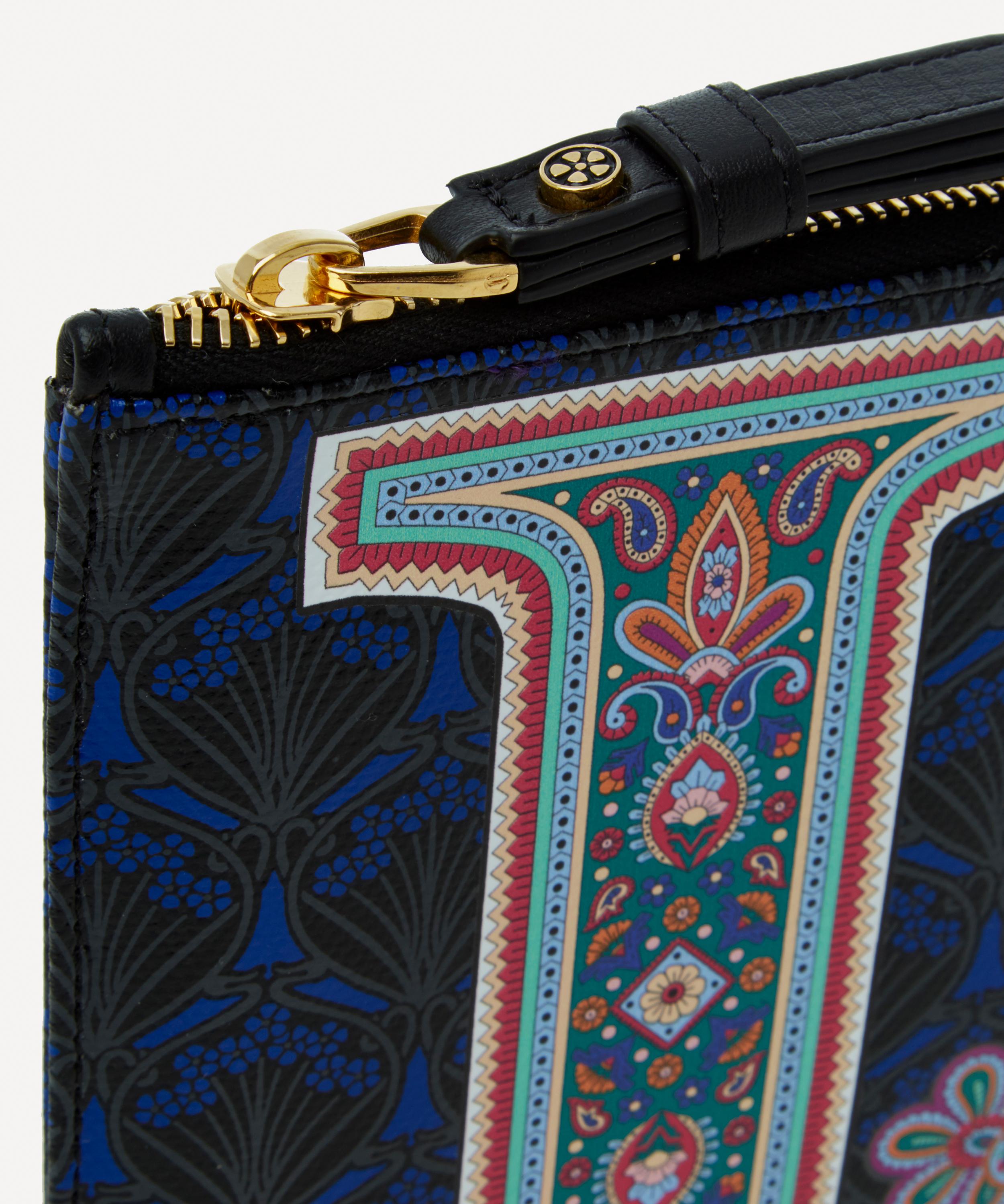 Liberty - Wristlet in I Print image number 4