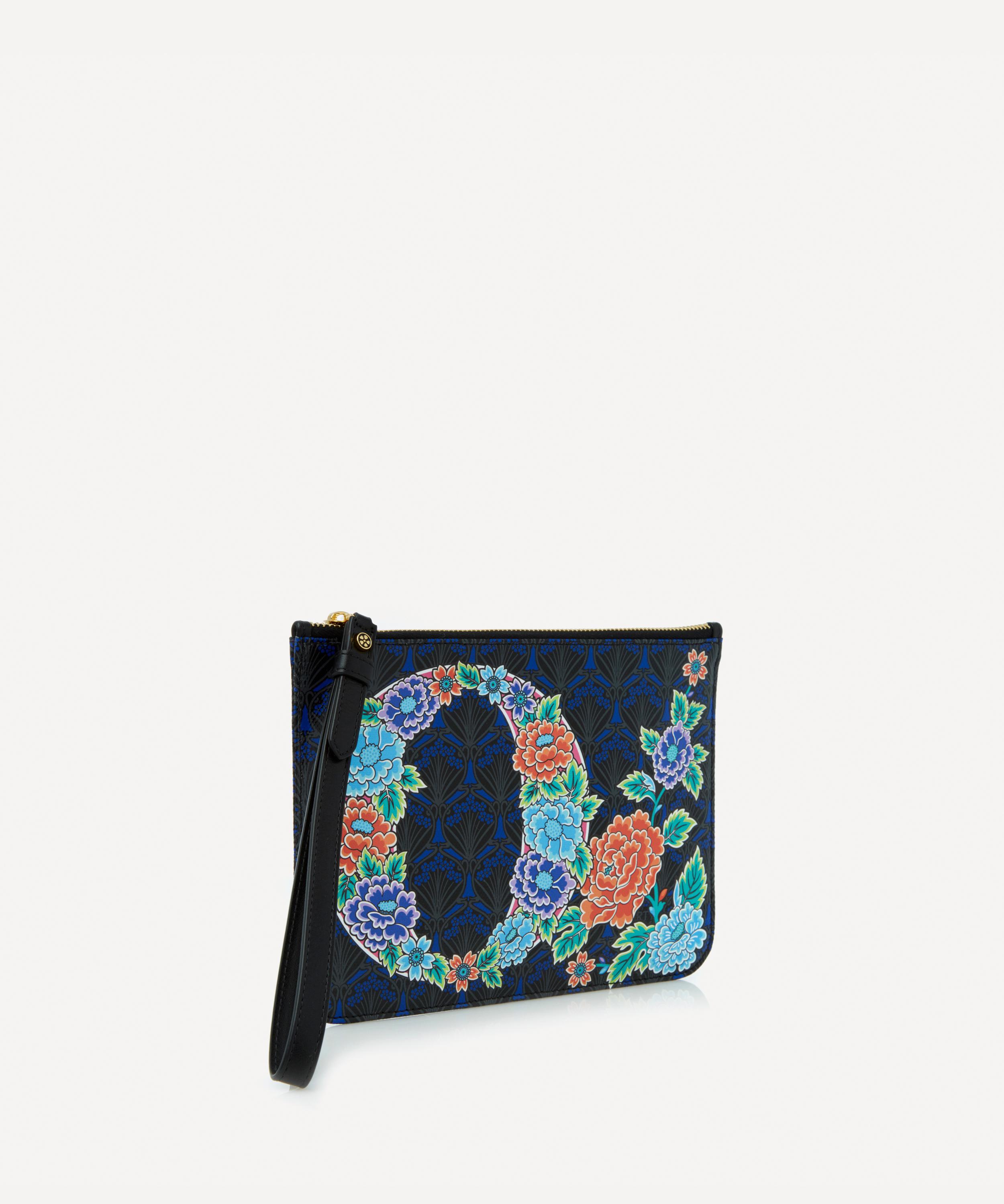 Liberty - Wristlet in O Print image number 2