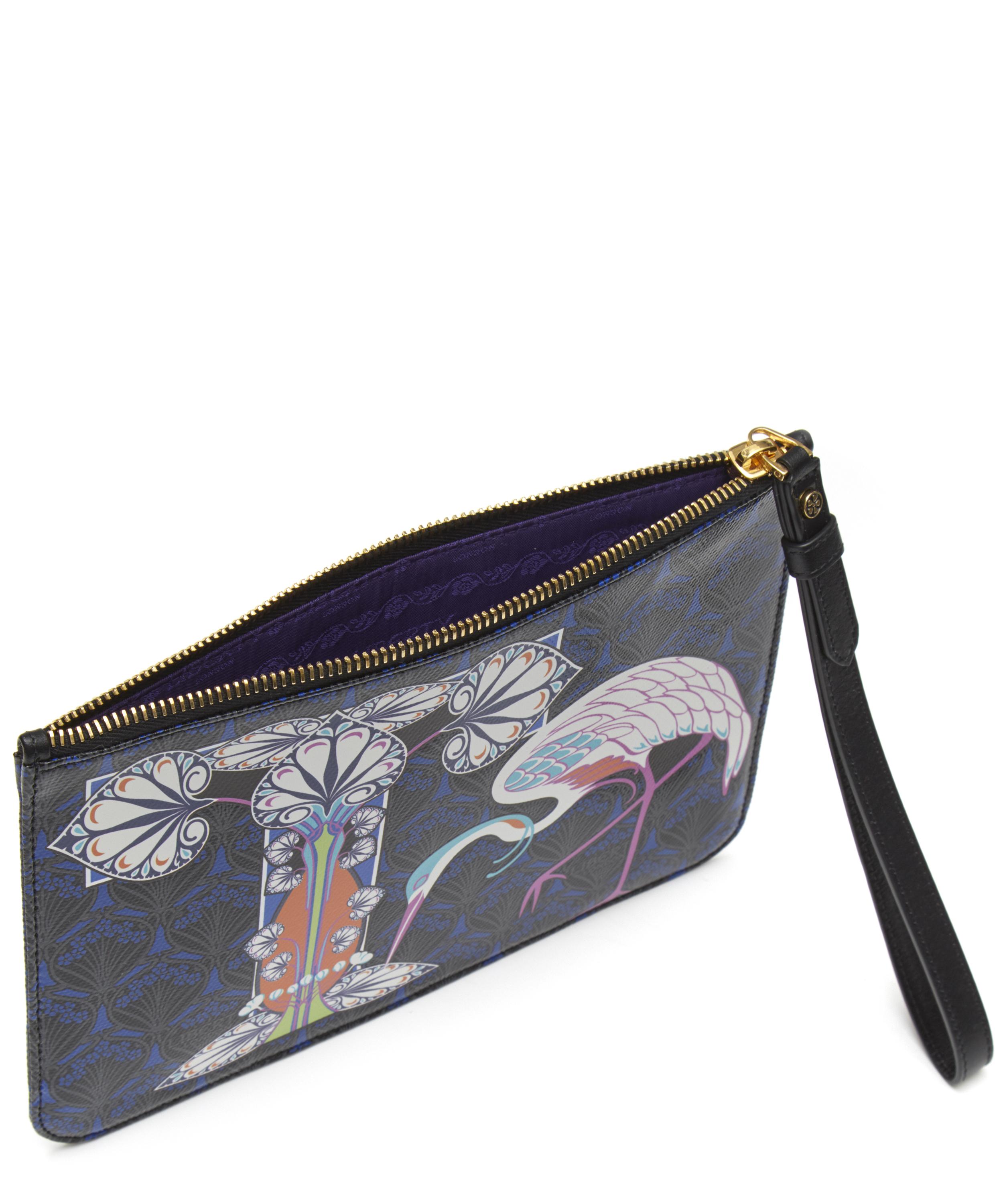 Liberty - Wristlet in T Print image number 5