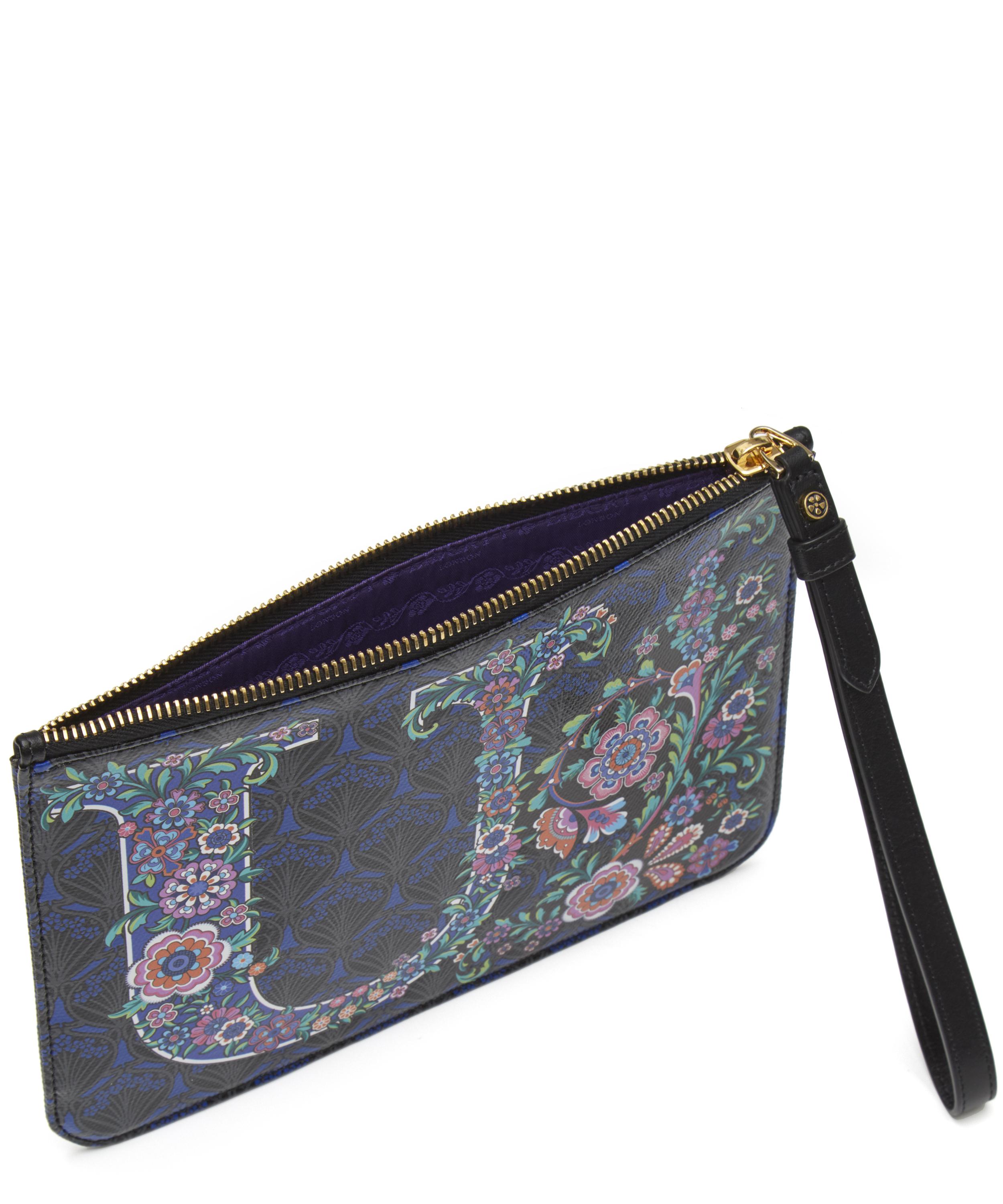 Liberty - Wristlet in U Print image number 5
