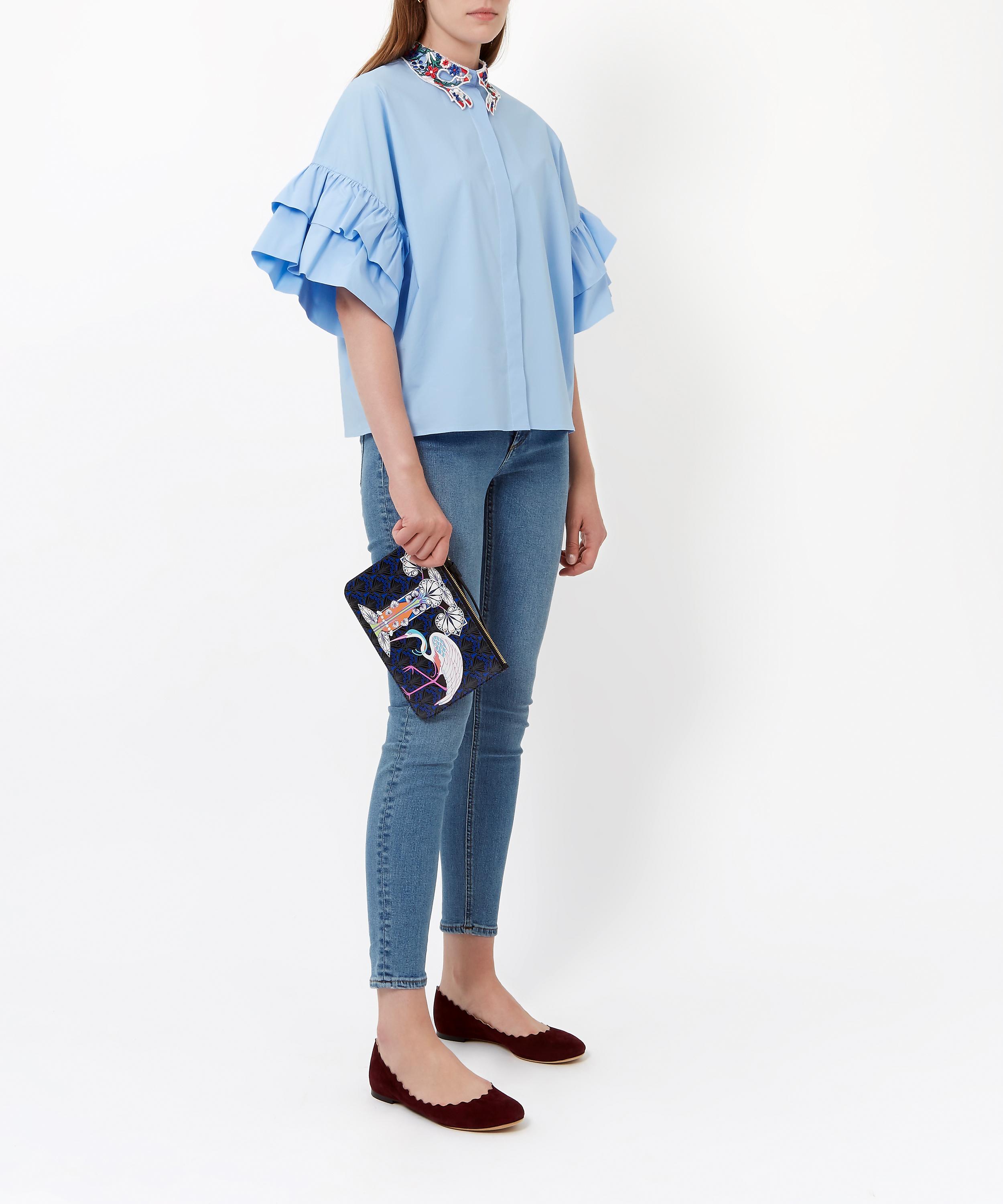 Liberty - Wristlet in X Print image number 1