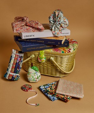Liberty Fabrics - Betsy Tana Lawn™ Cotton image number 1