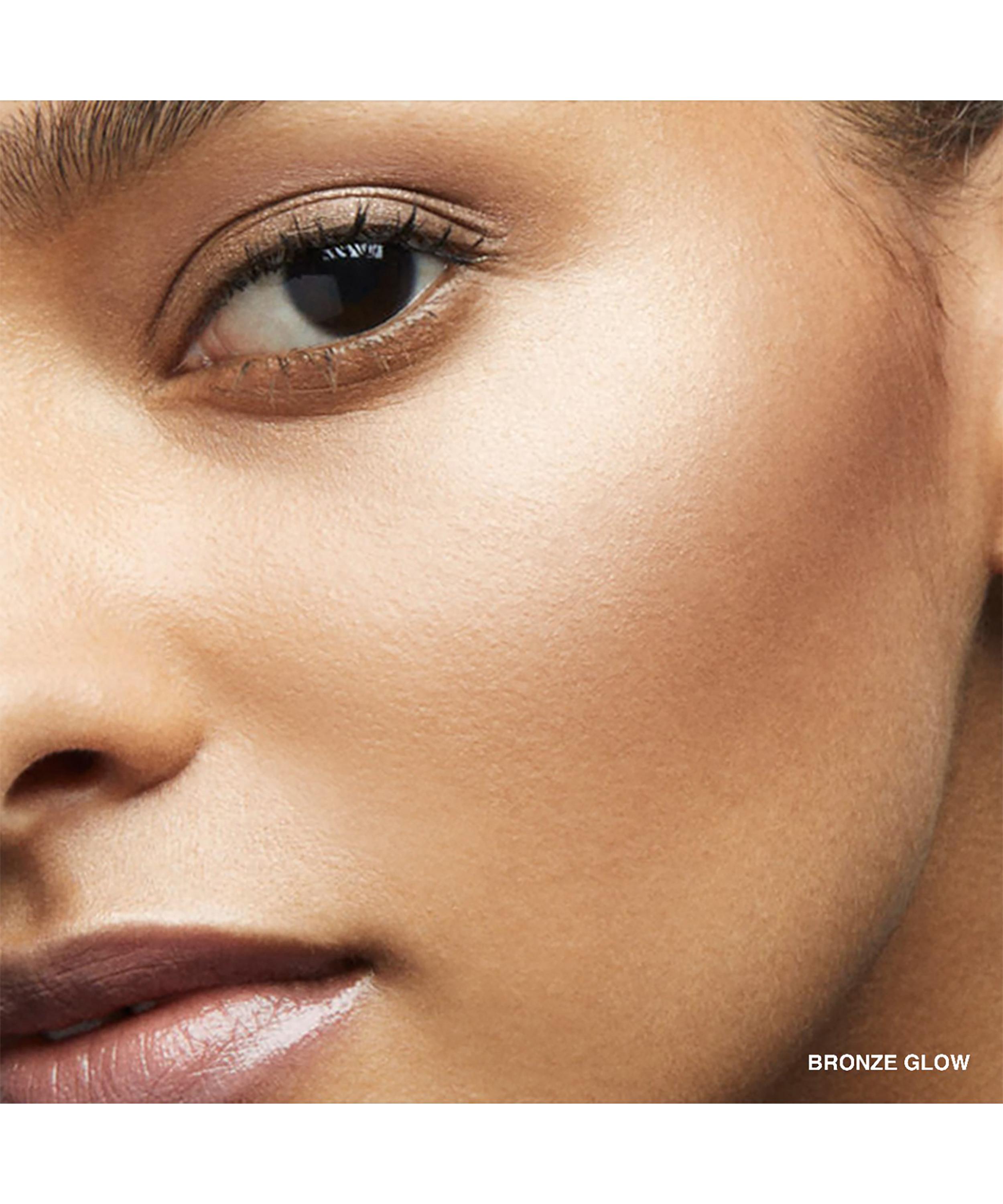 Bobbi Brown - Highlighting Powder image number 2