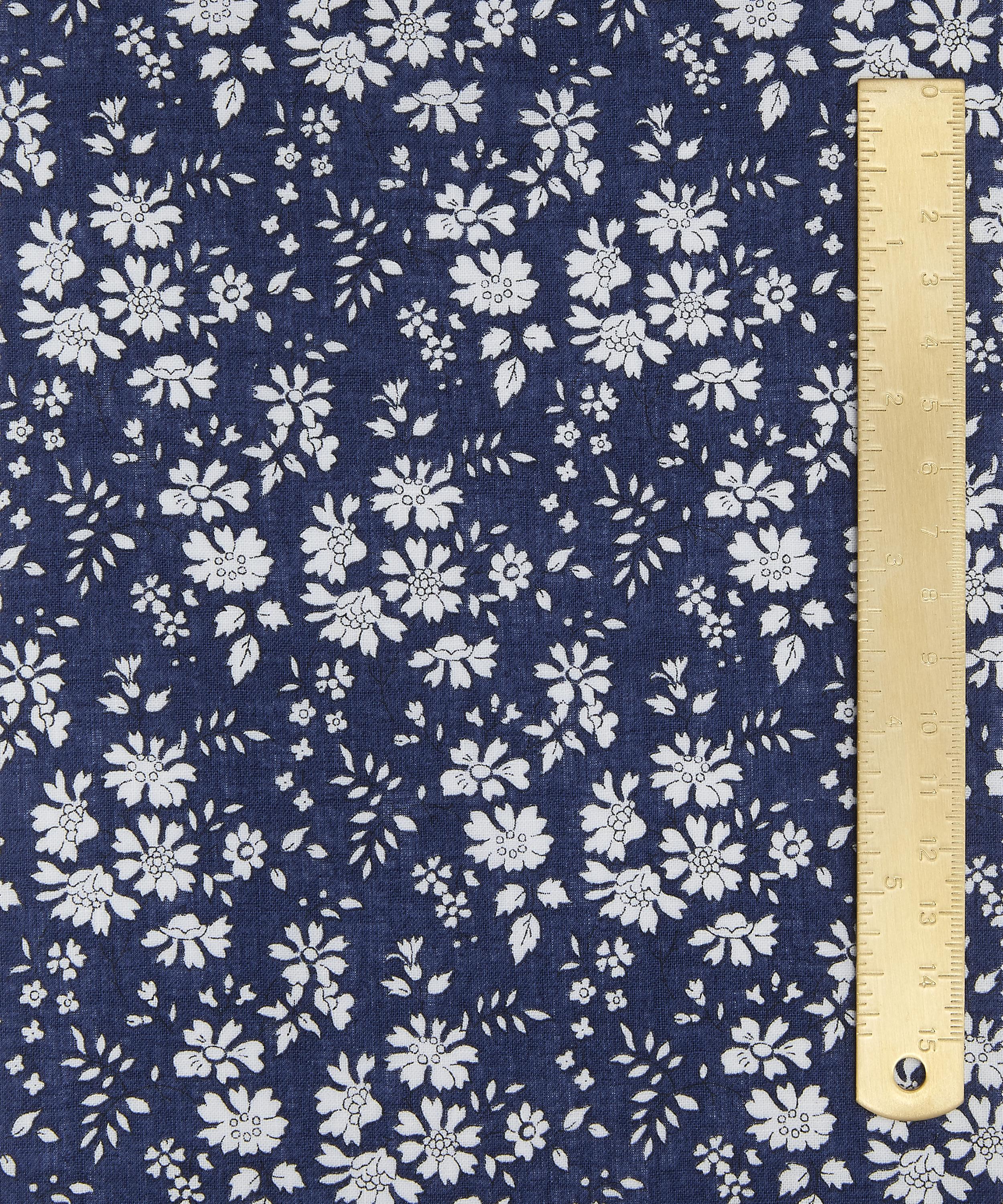 Liberty Fabrics - Capel Augusta Linen image number 4