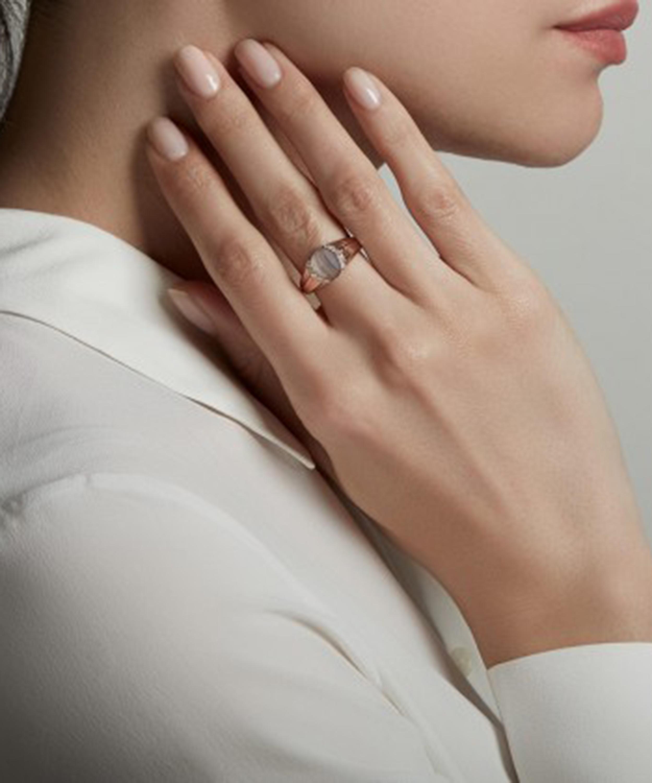 Astley Clarke - Rose Gold Luna Lace Agate Sapphire Signet Ring image number 1