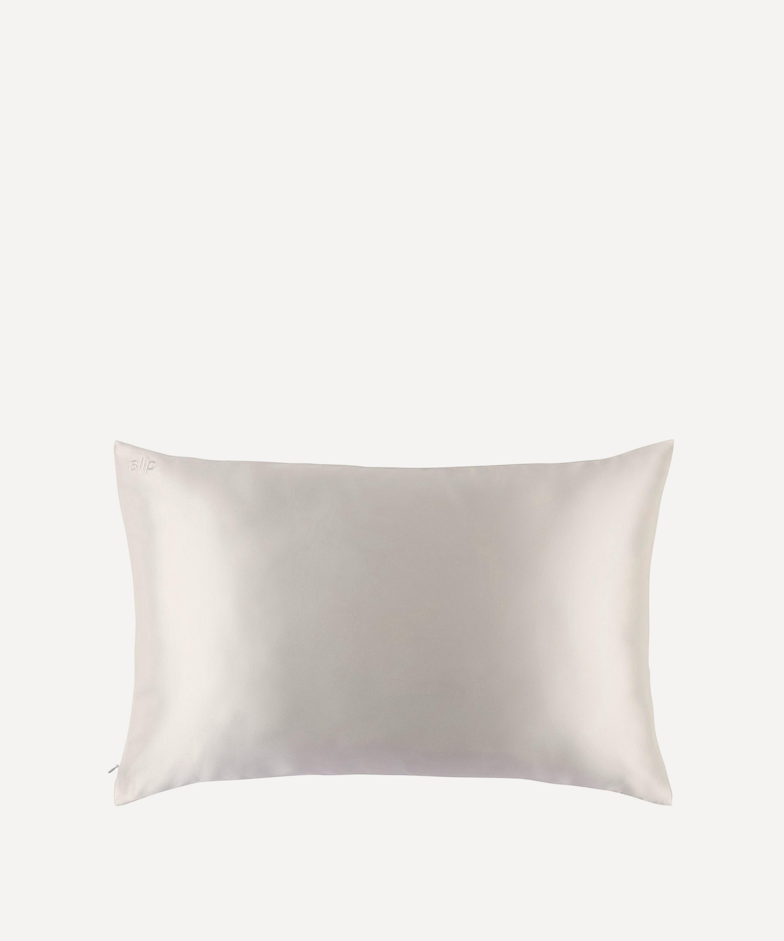 Spotlight silk outlet pillowcase