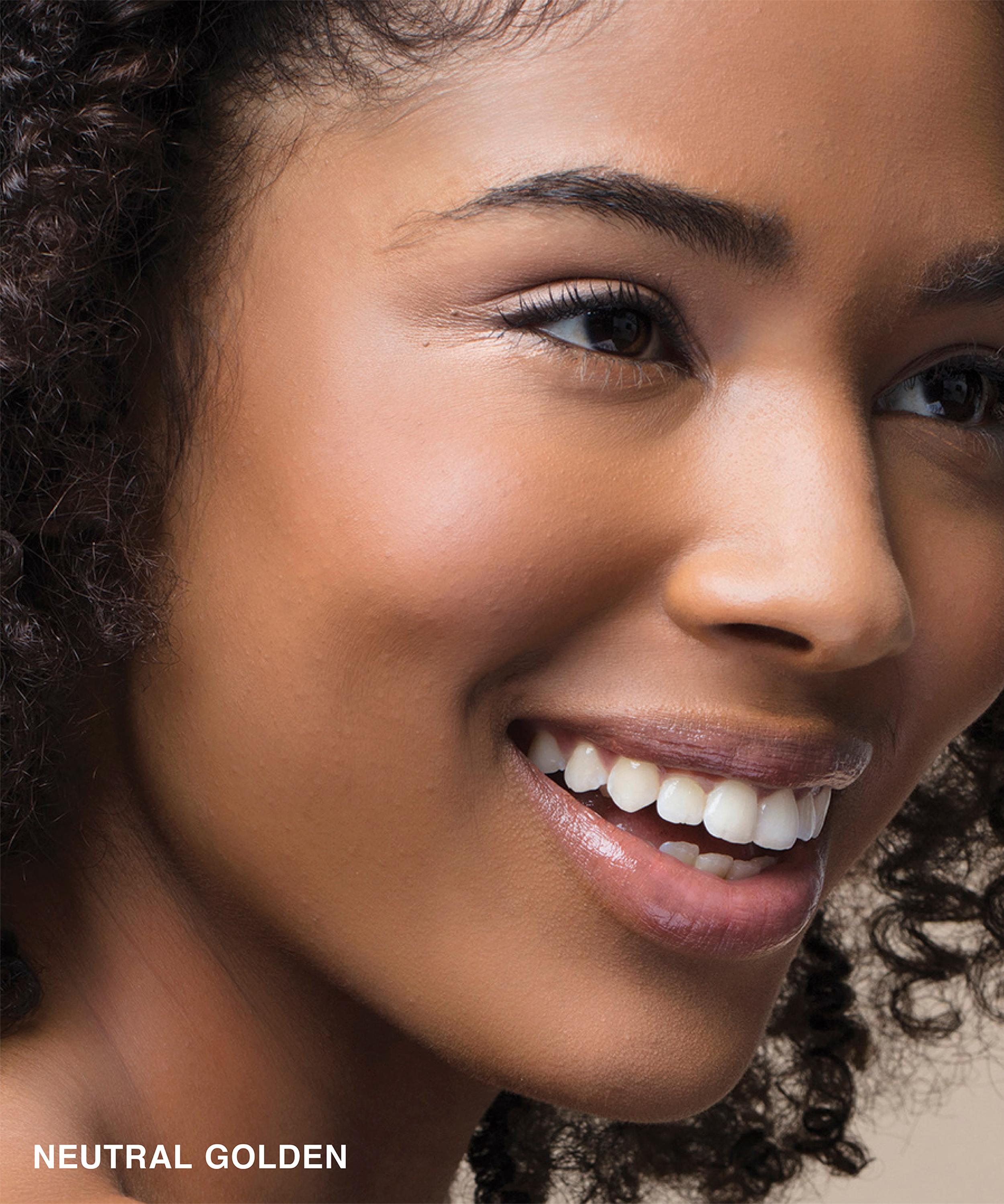 Bobbi Brown - Skin Foundation Stick image number 2