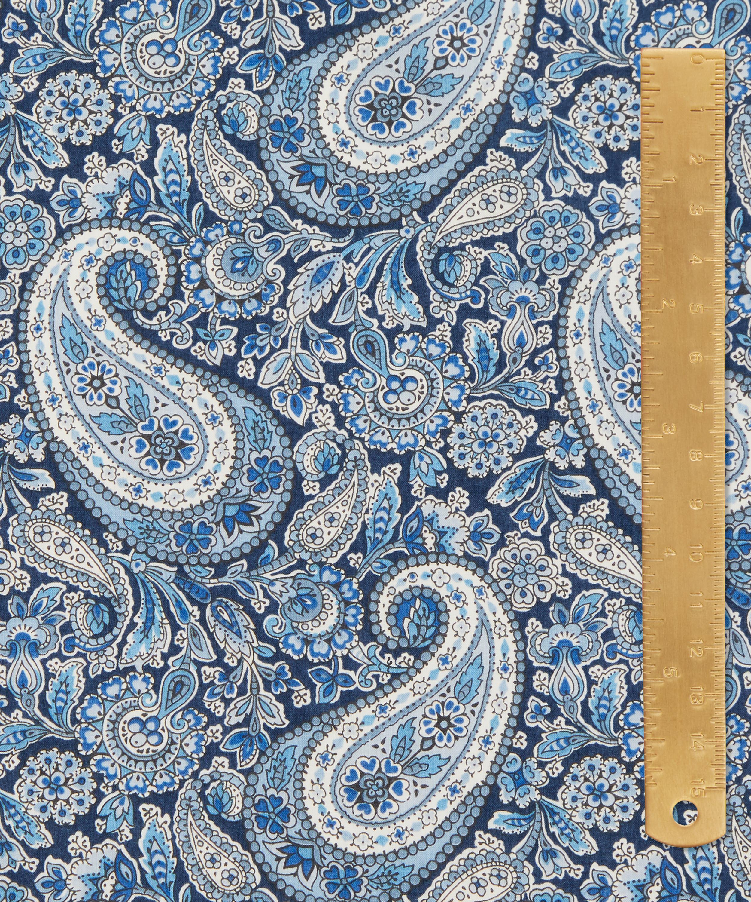 Liberty Fabrics - Lee Manor Tana Lawn™ Cotton image number 5