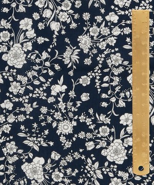 Liberty Fabrics - Summer Blooms Tana Lawn™ Cotton image number 5