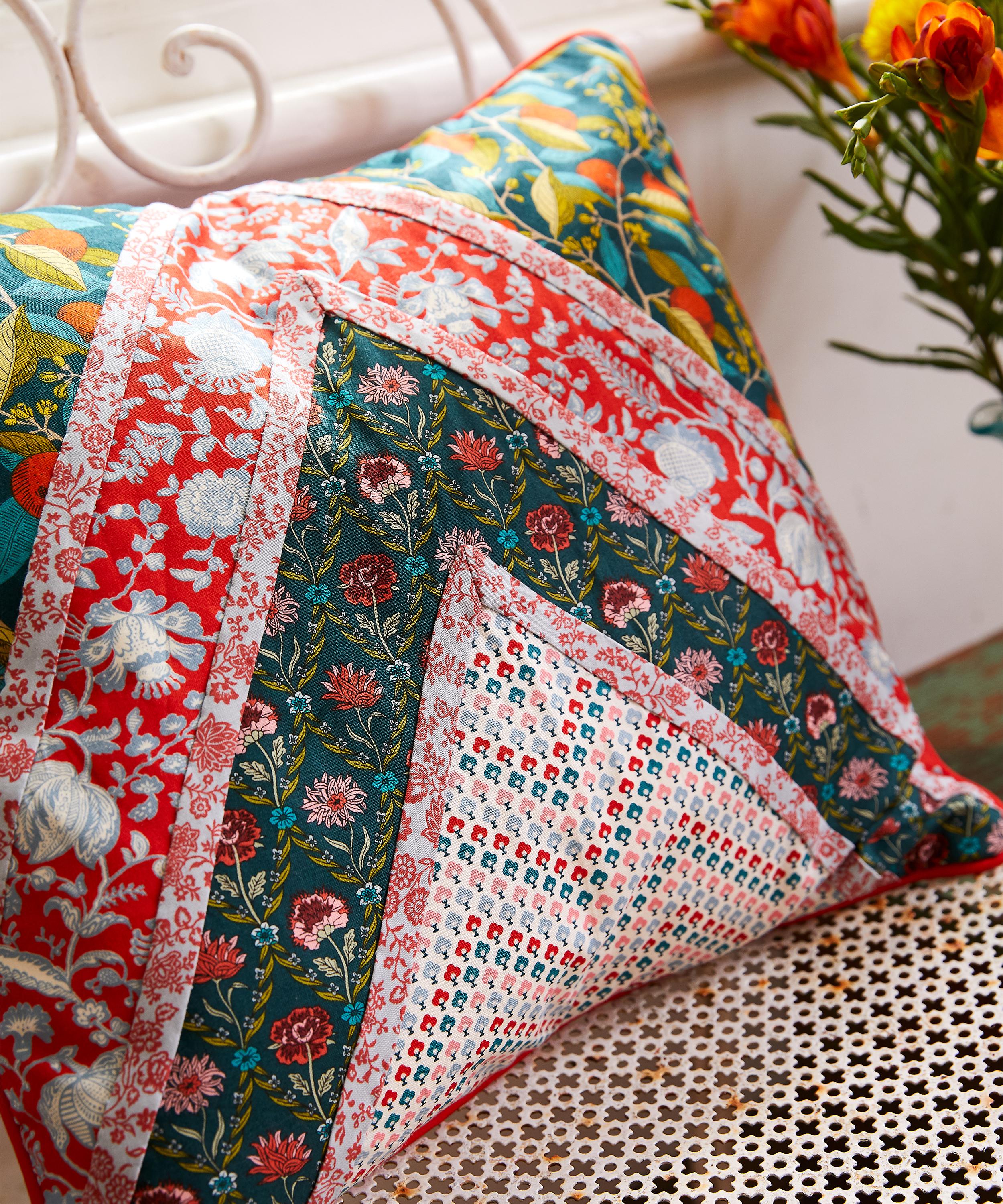 Liberty Fabrics - Kew Trellis Lasenby Cotton image number 1
