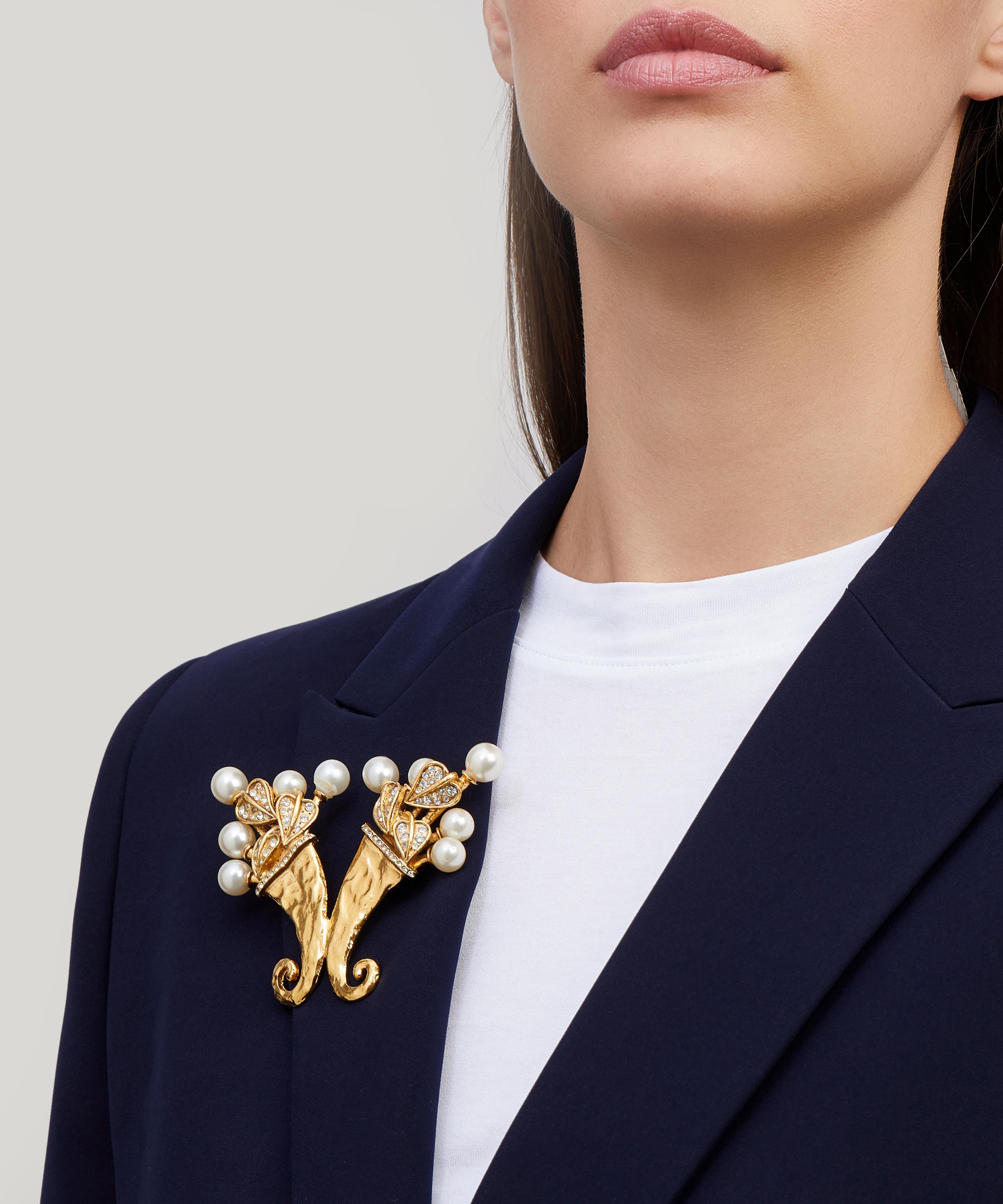Designer Vintage - 1980s Chanel Faux Pearl and Diamond Cornucopia Brooch image number 1