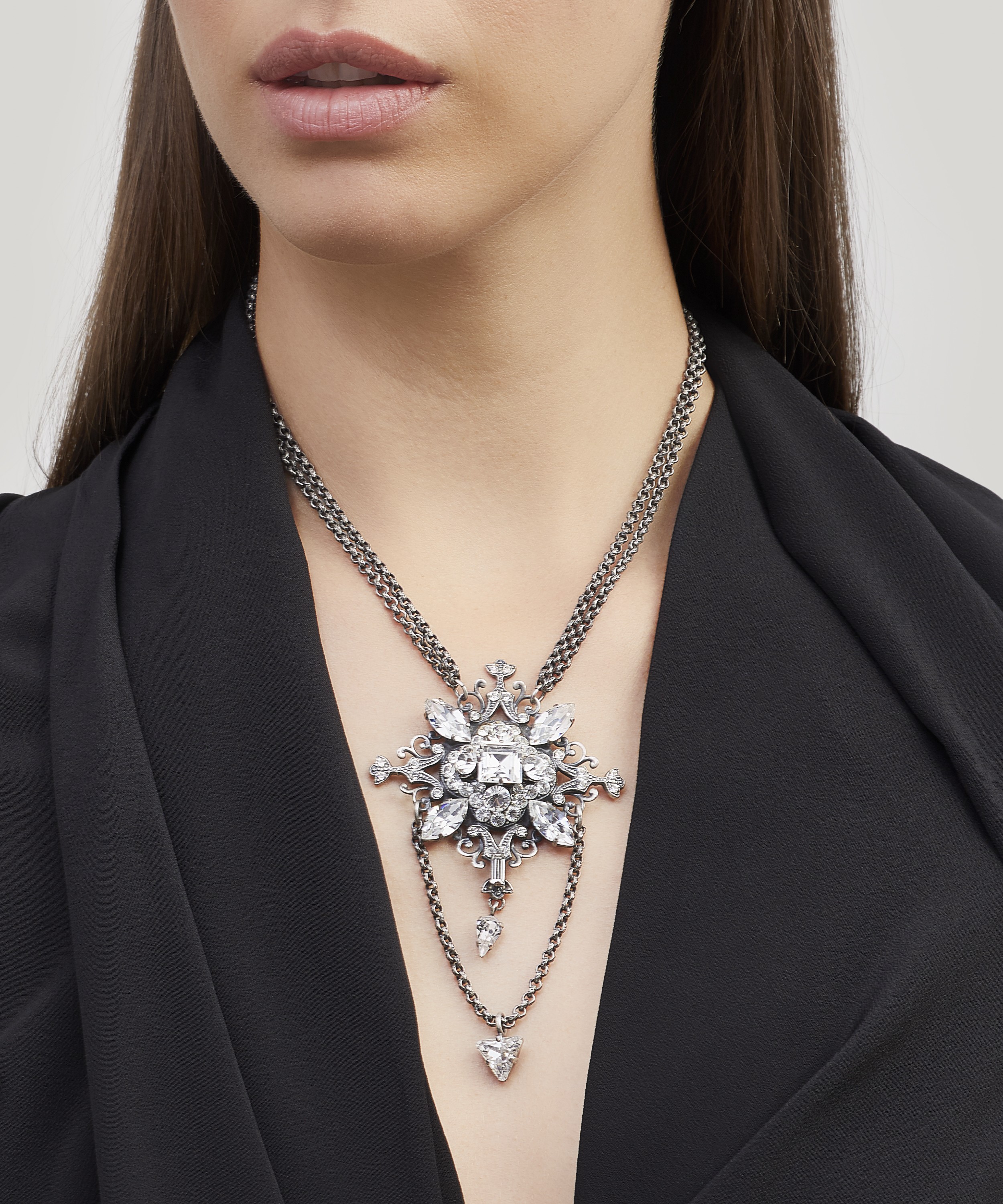 Designer Vintage - Turn of the Century Claire Garnett White Metal Faux Diamond Pendant Necklace image number 1