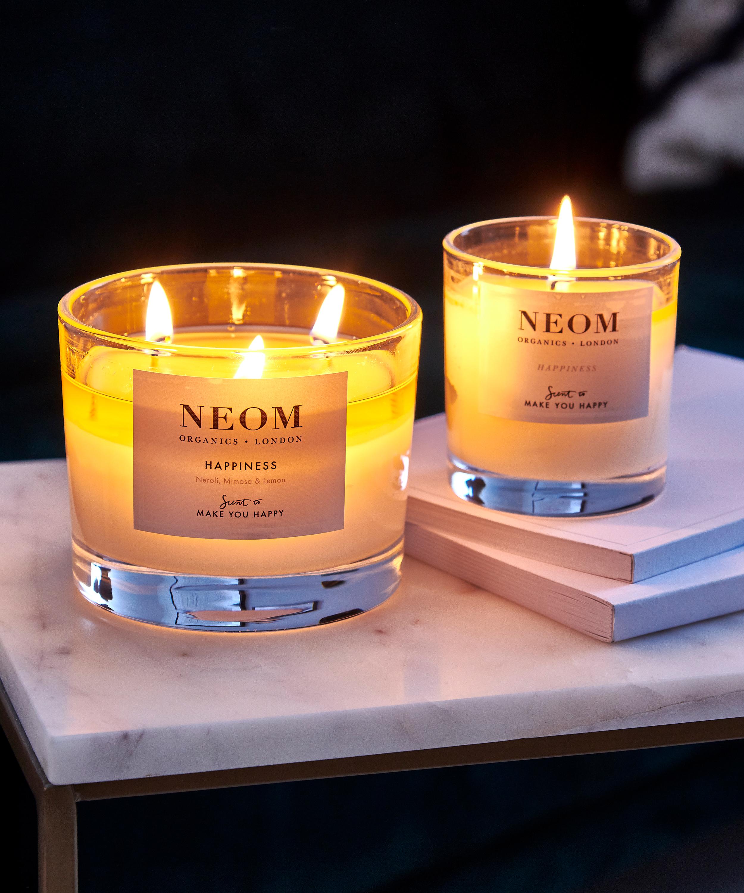 NEOM Wellbeing London - Happiness Three-Wick Scented Candle 420g image number 3