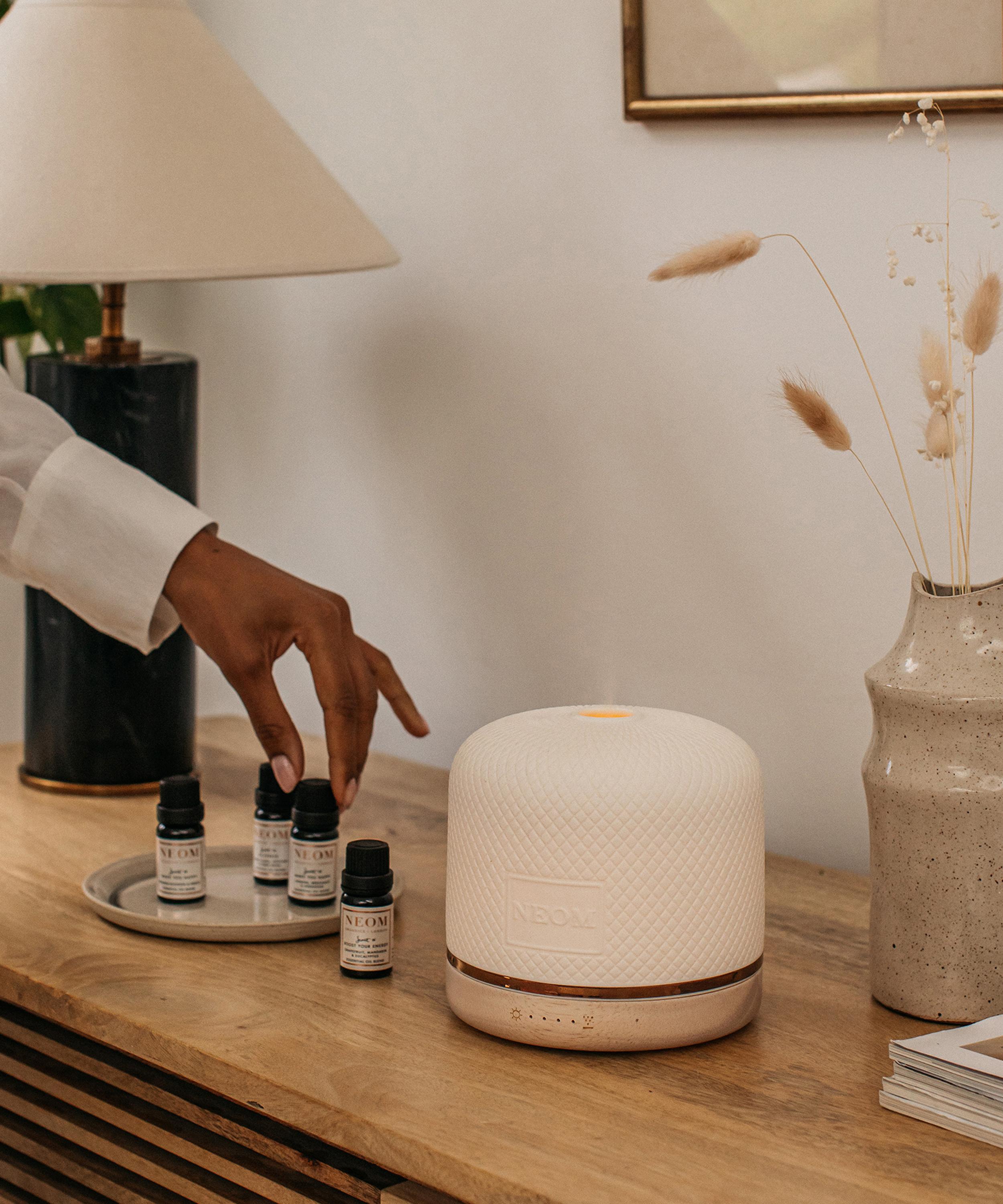 NEOM Wellbeing London - Wellbeing Essential Oil Blends x 4 image number 2