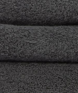 Tekla - Organic Cotton Bath Sheet in Charcoal Grey image number 3