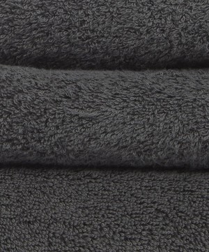 Tekla - Organic Cotton Washcloth in Charcoal Grey image number 3