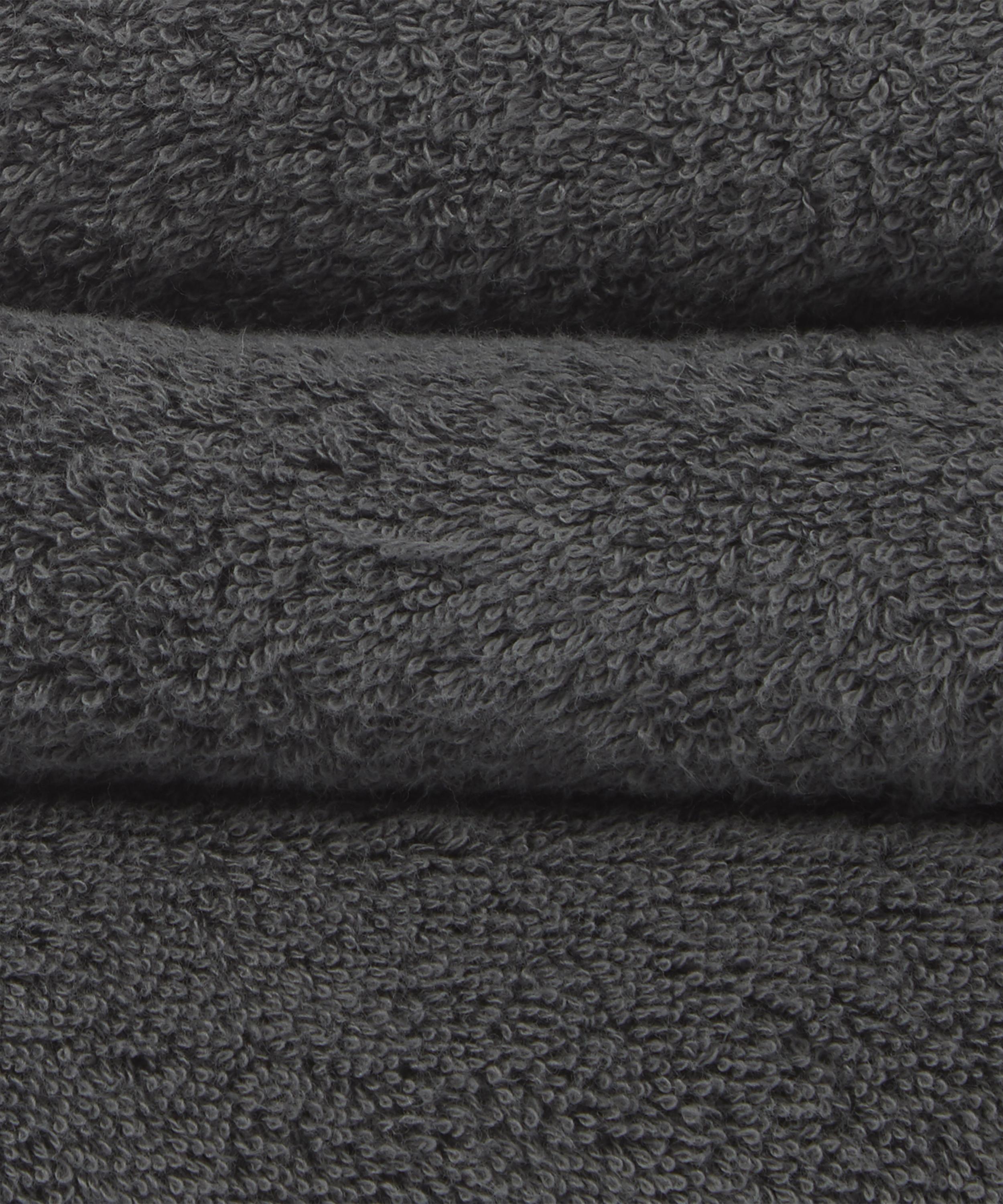Tekla - Organic Cotton Washcloth in Charcoal Grey image number 3