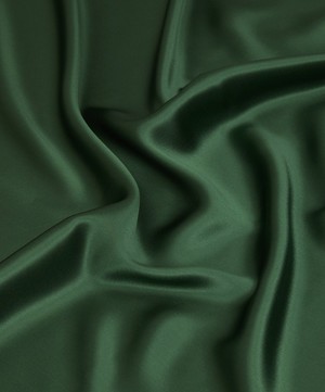 Liberty Fabrics - Jungle Plain Silk Satin image number 3