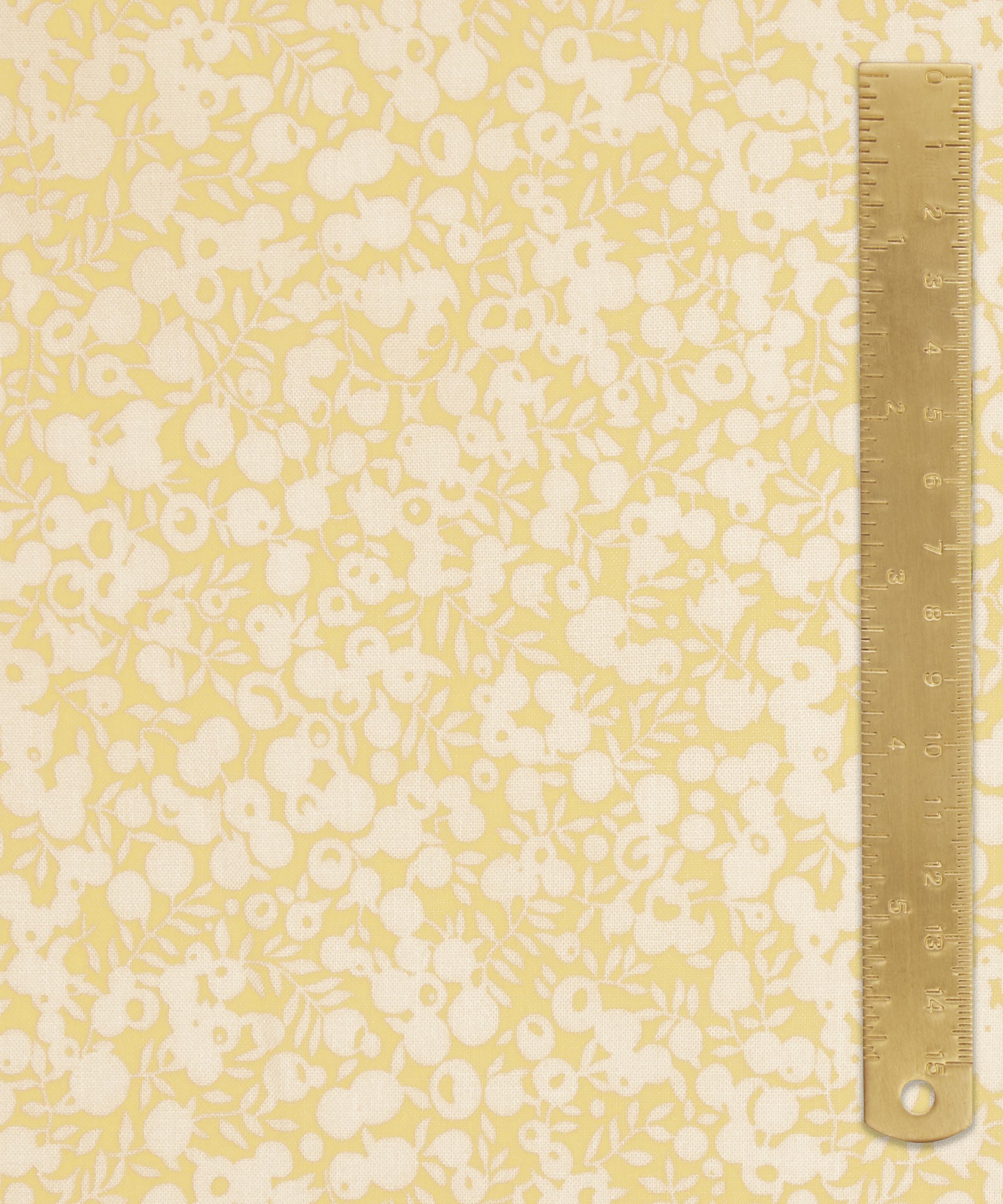 Liberty Fabrics - Primrose Wiltshire Shadow Lasenby Quilting Cotton image number 4