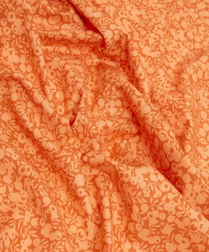 Liberty Fabrics - Clementine Wiltshire Shadow Lasenby Quilting Cotton image number 3