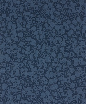 Liberty Fabrics - Chambray Wiltshire Shadow Lasenby Quilting Cotton image number 0
