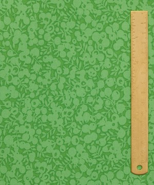 Liberty Fabrics - Apple Wiltshire Shadow Lasenby Quilting Cotton image number 4