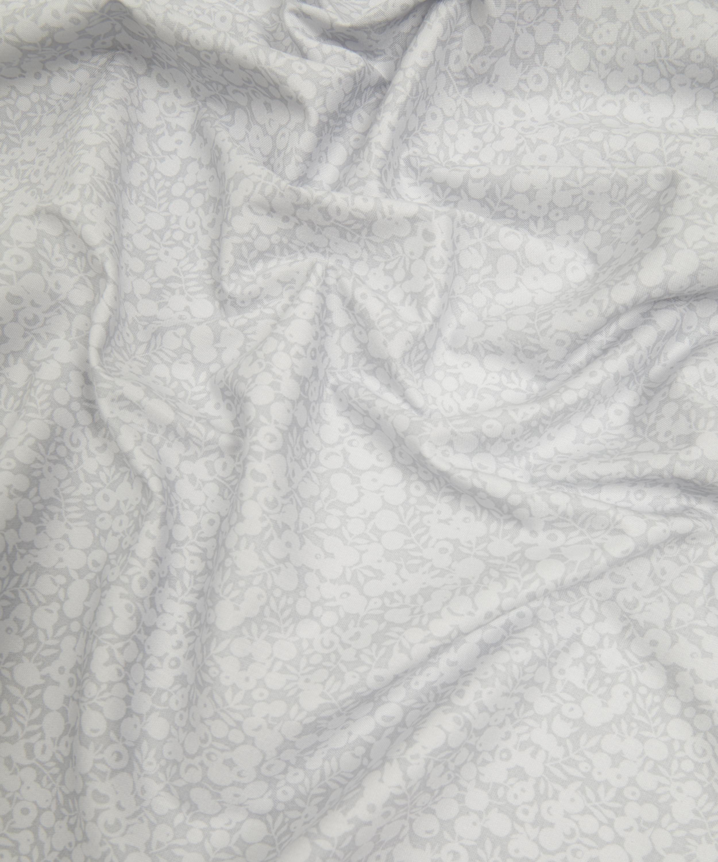 Liberty Fabrics - Dove Wiltshire Shadow Lasenby Quilting Cotton image number 4