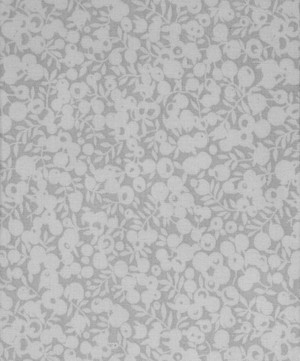 Liberty Fabrics - White Wiltshire Shadow Lasenby Quilting Cotton image number 0