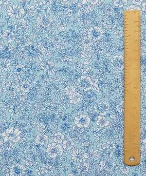 Liberty Fabrics - Emily Silhouette Flower Lasenby Cotton image number 4
