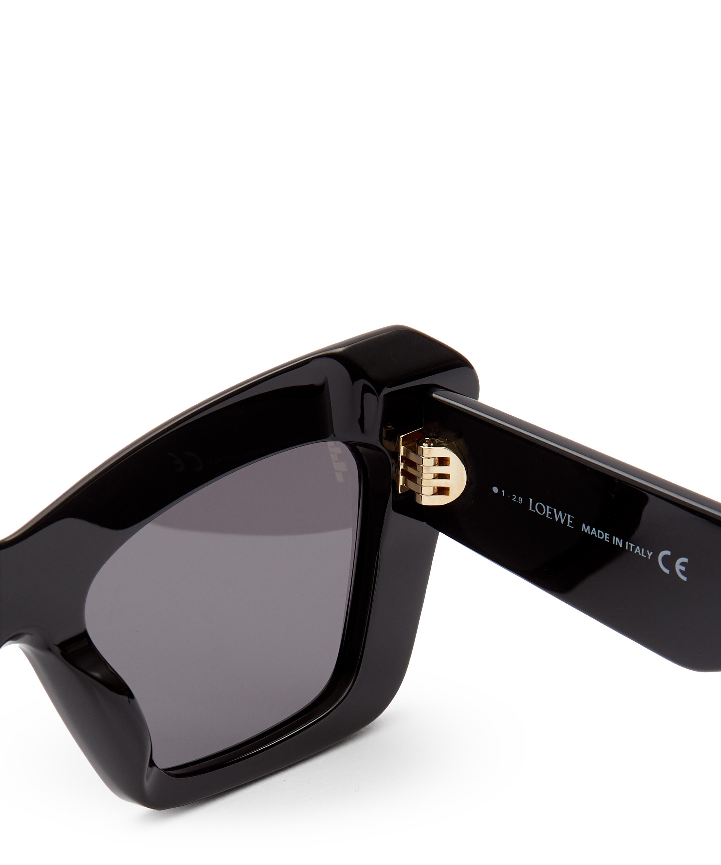 Loewe - Angular Cat-Eye Sunglasses image number 