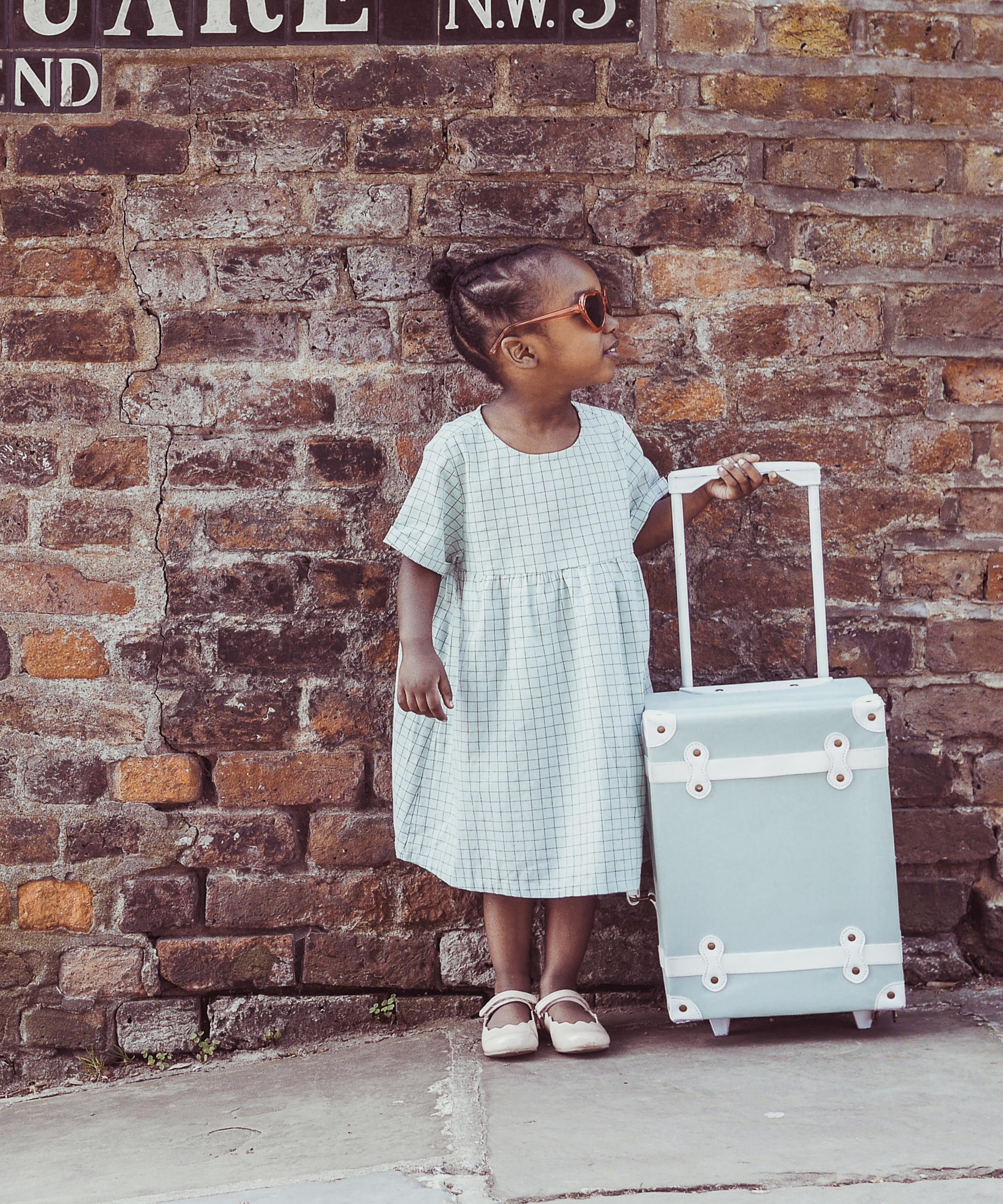 olli ella suitcase review