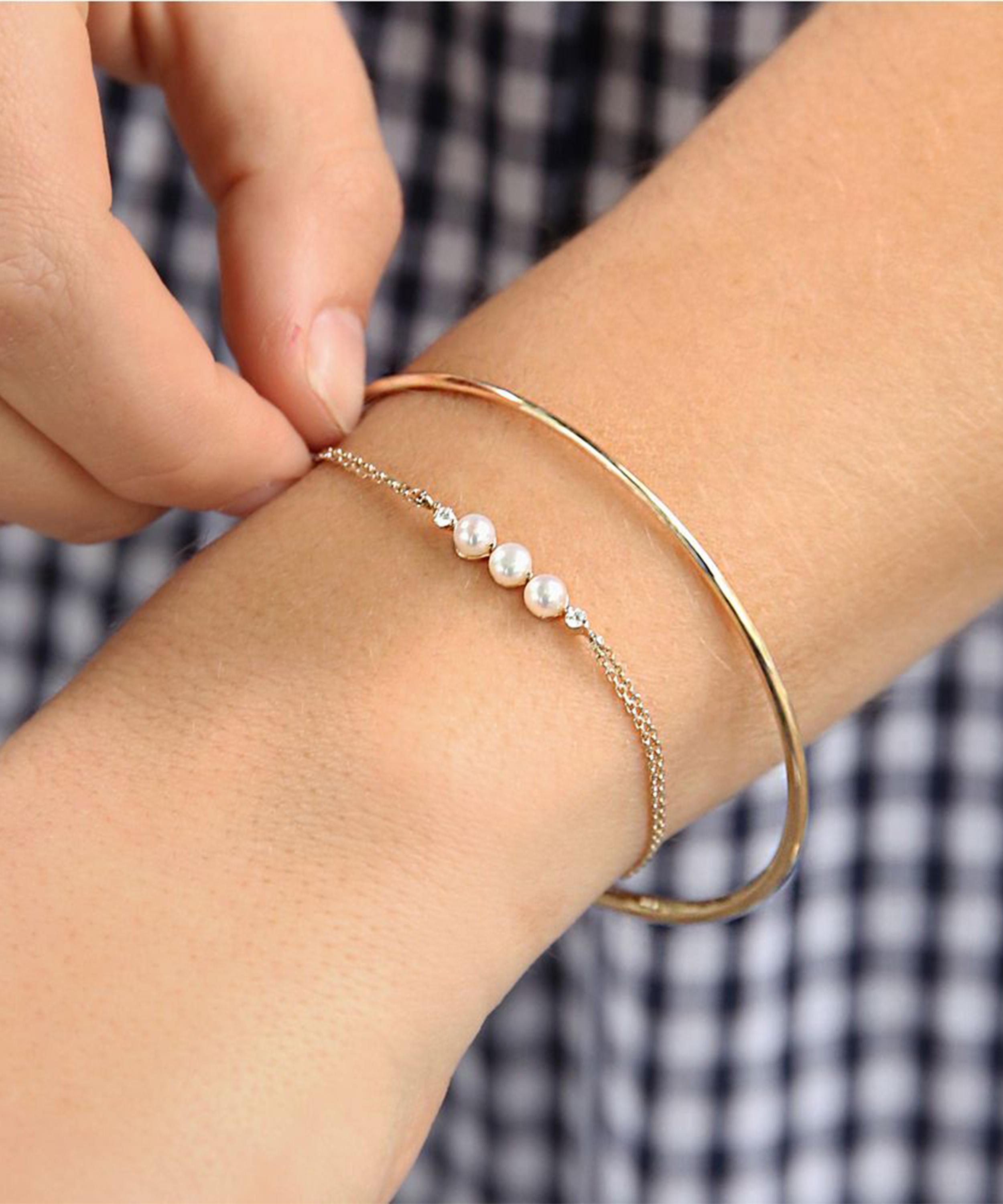 Pearl and diamond online bracelet white gold