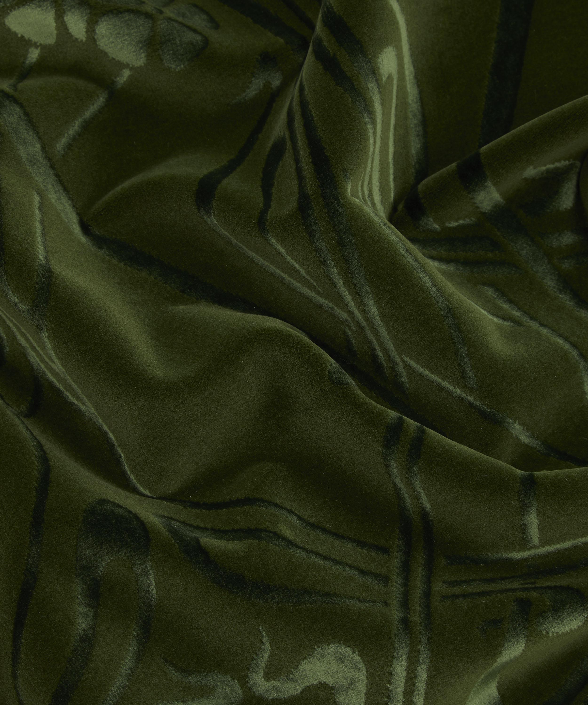 Liberty Interiors - Ianthe Velvet in Ivy image number 3
