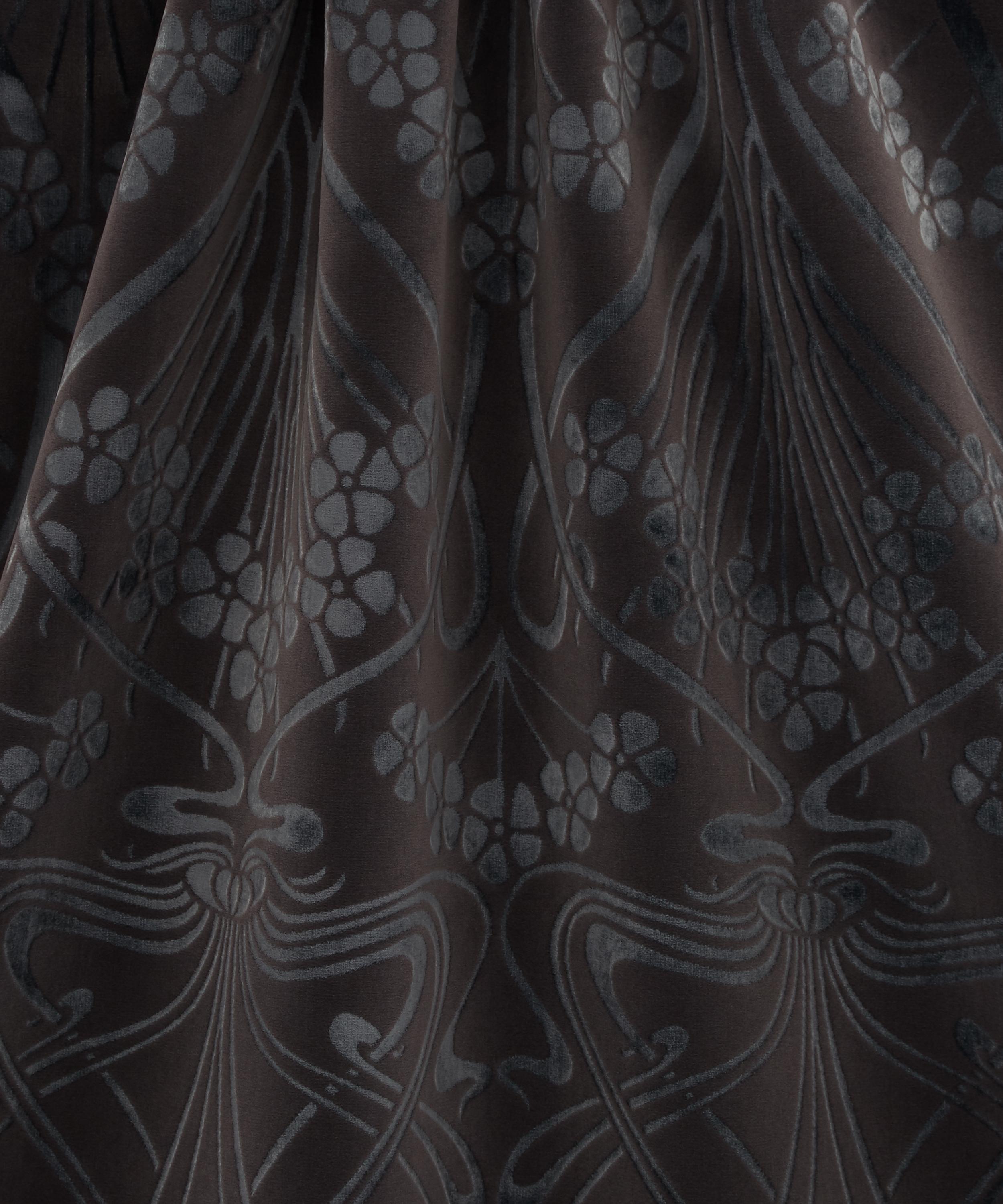 Liberty Interiors - Ianthe Velvet in Pewter image number 4
