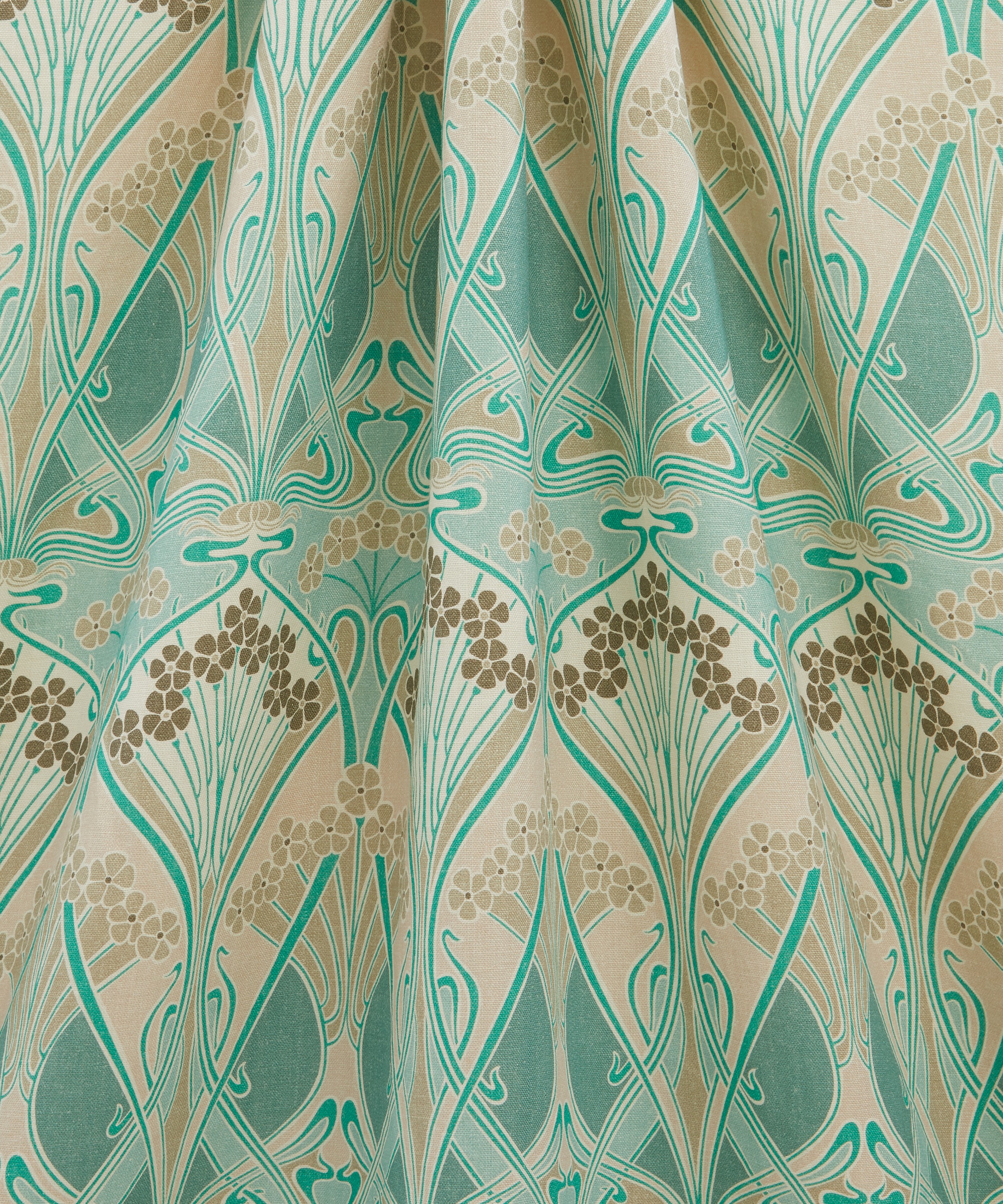 Liberty Interiors - Ianthe Bloom Multi Ladbroke Linen in Jade image number 2