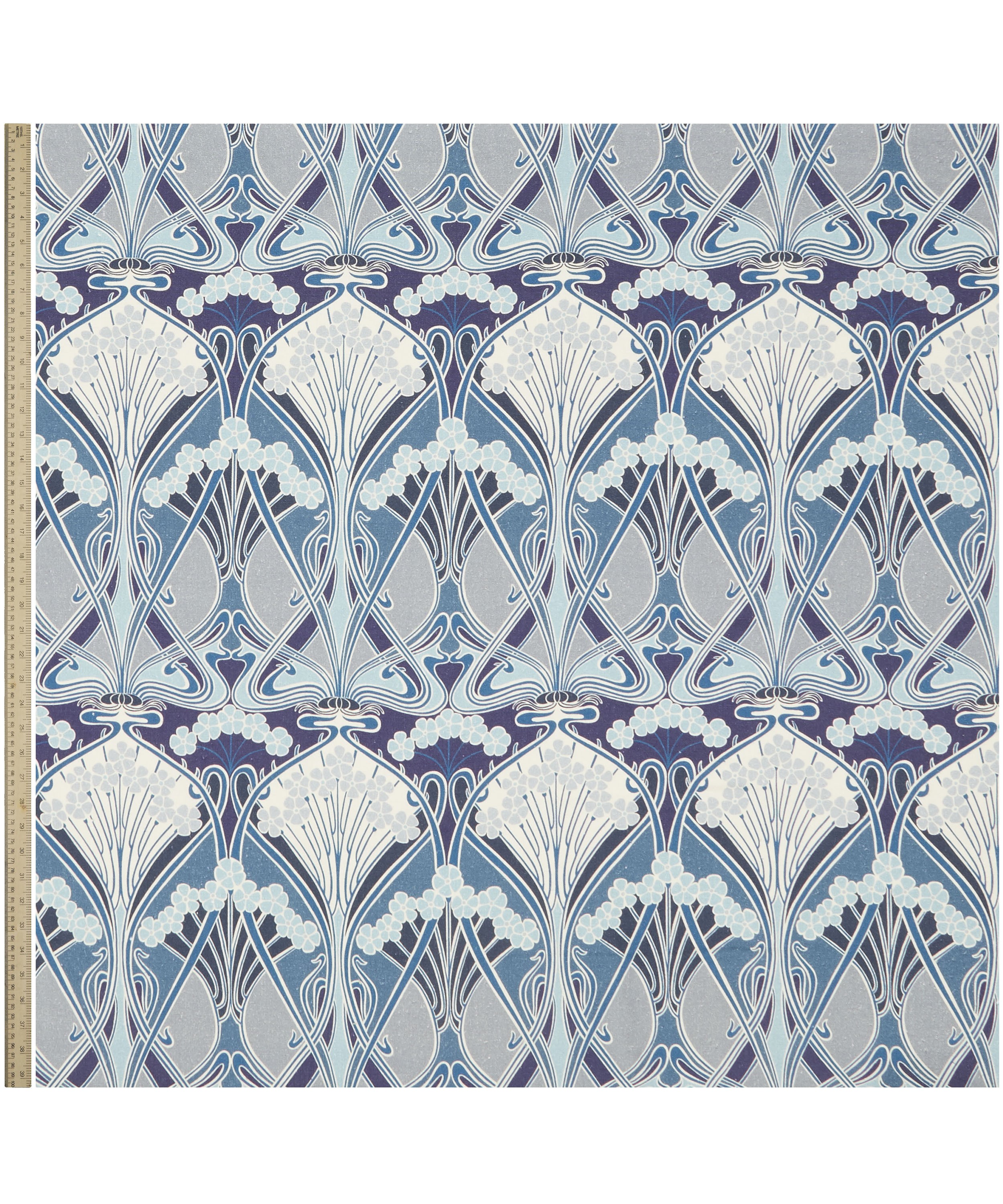 Liberty Interiors - Ianthe Bloom Multi Ladbroke Linen in Lapis image number 1