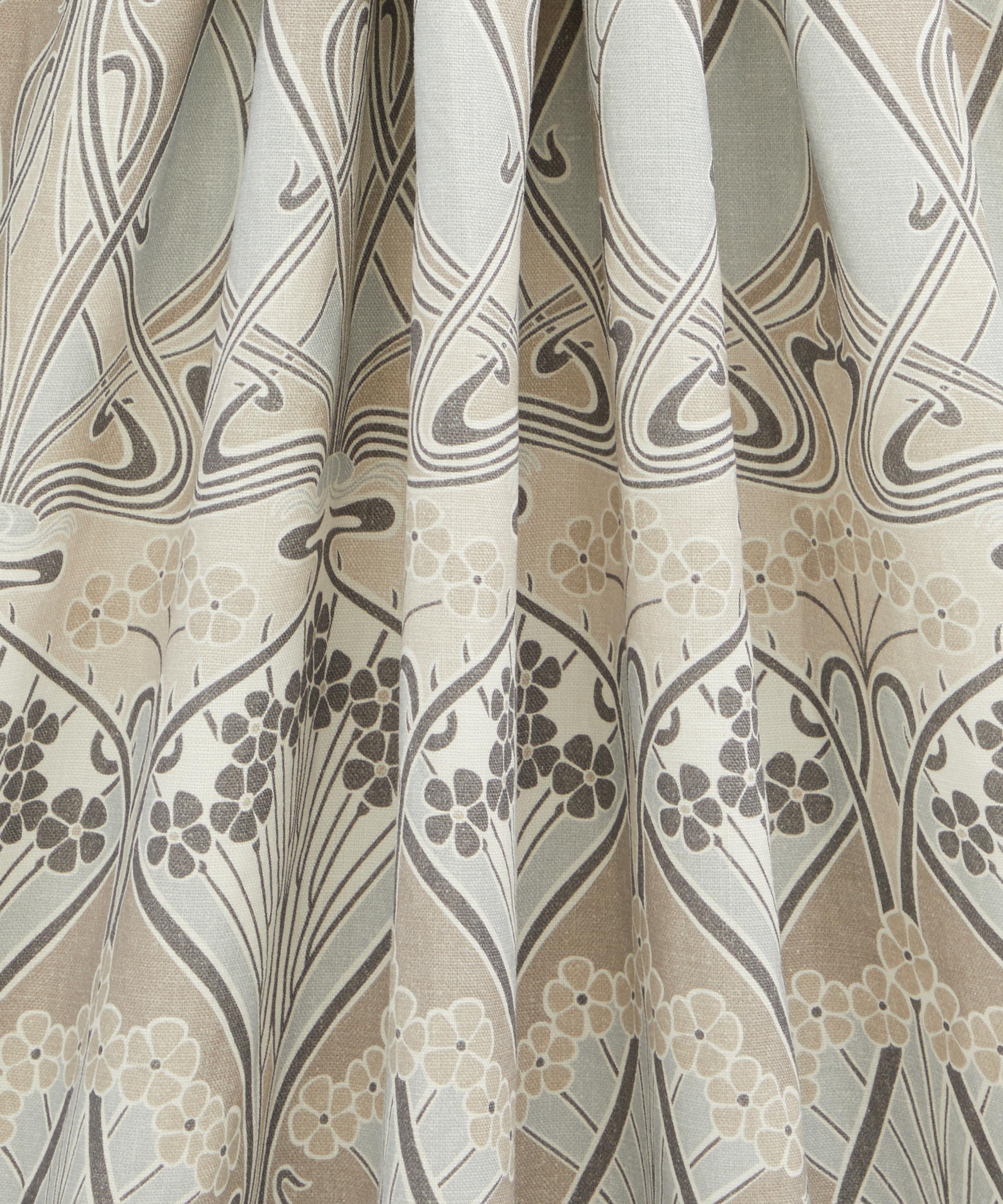 Liberty Interiors - Ianthe Bloom Multi Ladbroke Linen in Pewter image number 3