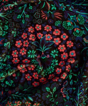 Liberty Interiors - Marquess Garden Cotton Velvet in Jade image number 3