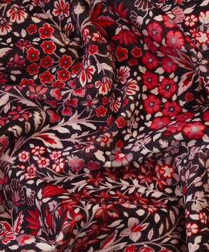 Liberty Interiors - Marquess Garden Cotton Velvet in Lacquer image number 2