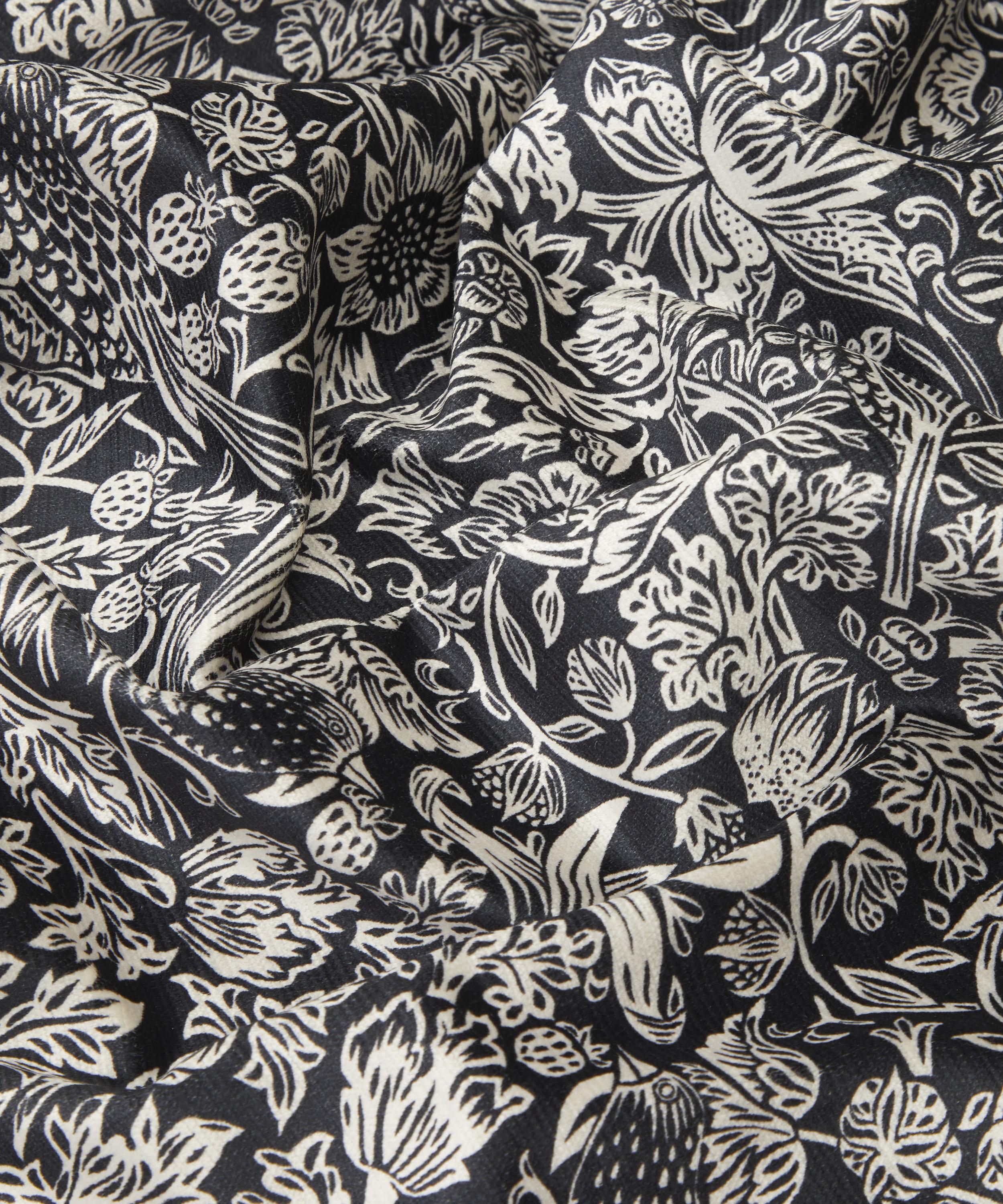 Liberty Interiors - Strawberry Meadowfield Vintage Velvet in Pewter Dark image number 2
