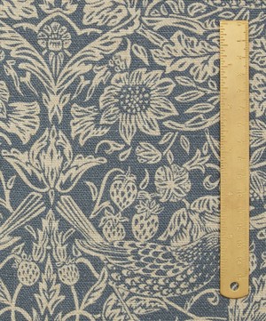 Liberty Interiors - Strawberry Meadowfield Ladbroke Linen in Lapis image number 3