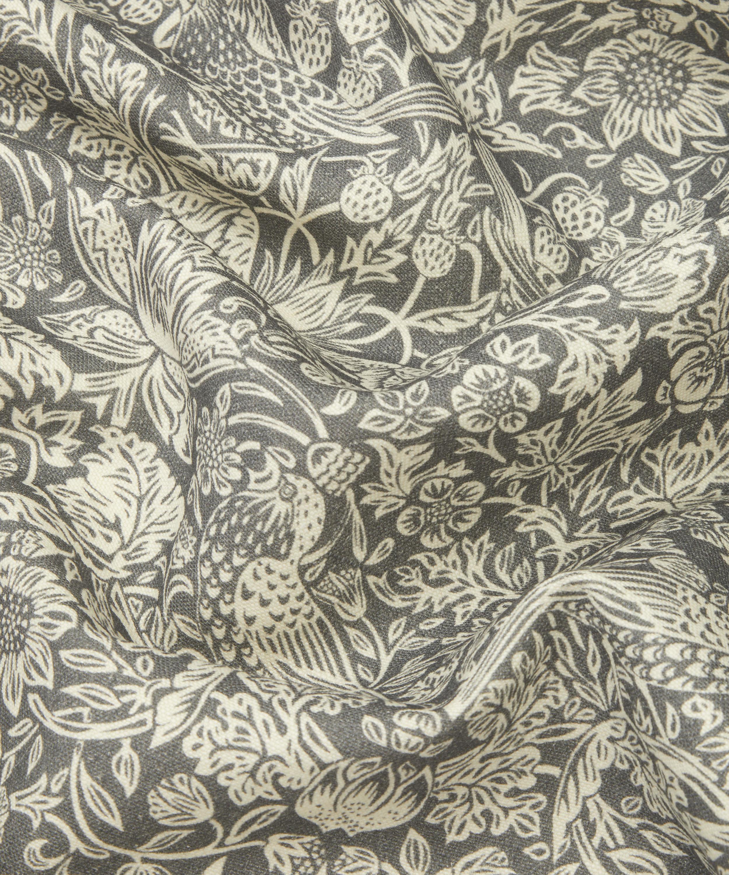 Liberty Interiors - Strawberry Meadowfield Emberton Linen in Pewter image number 3