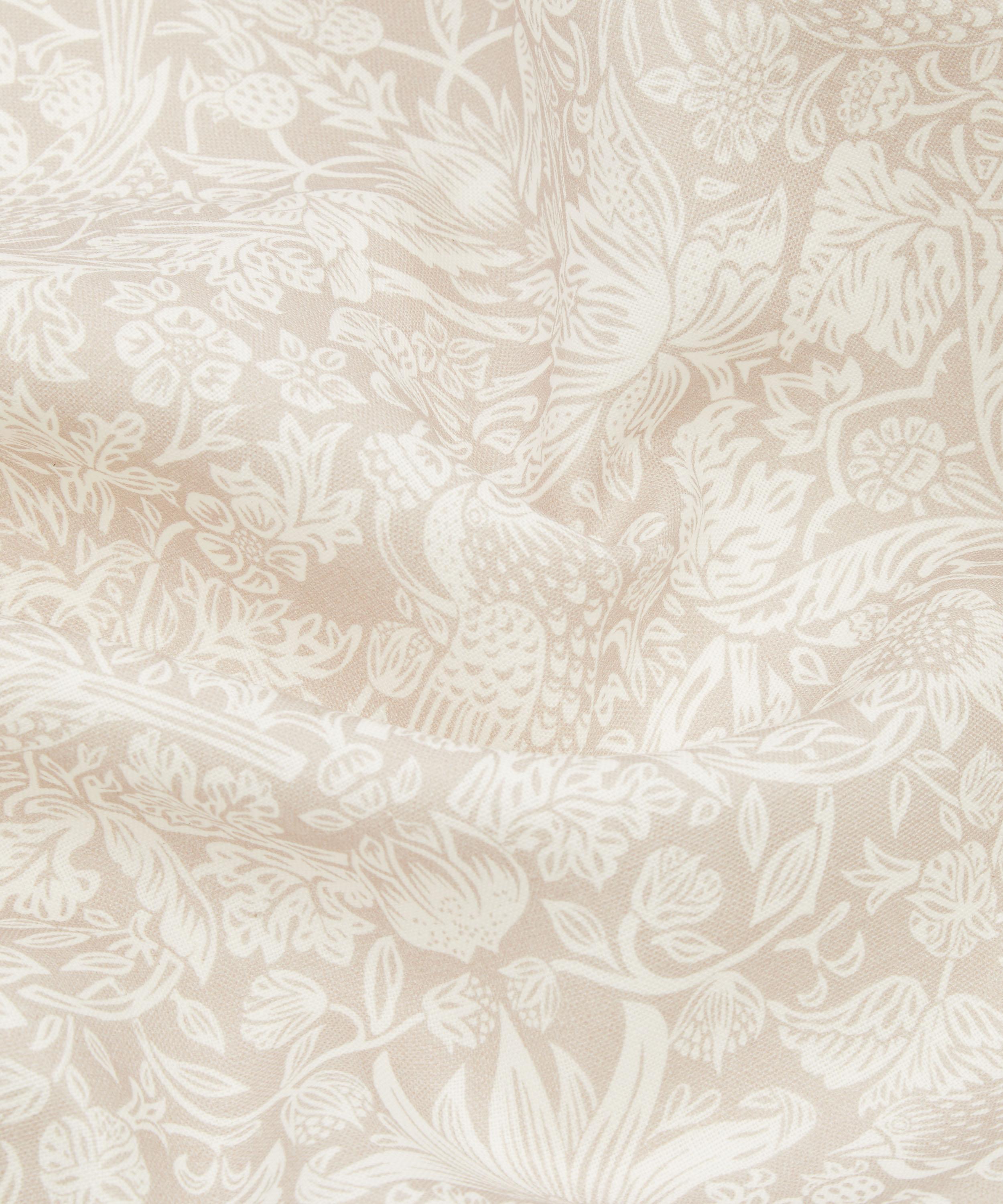 Liberty Interiors - Strawberry Meadowfield Chiltern Linen in Pewter Plaster Pink image number 3