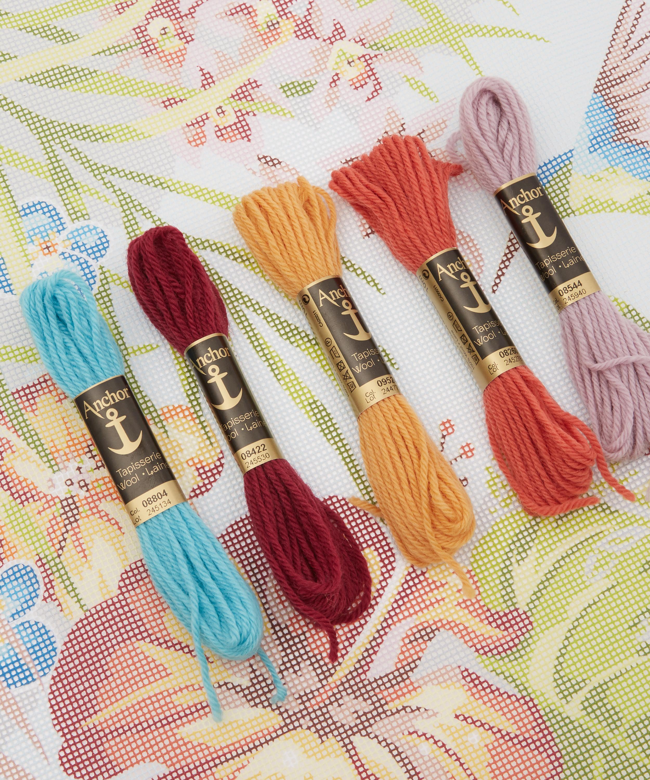 Glorafilia - Tropical Flowers Embroidery Sewing Kit image number 2